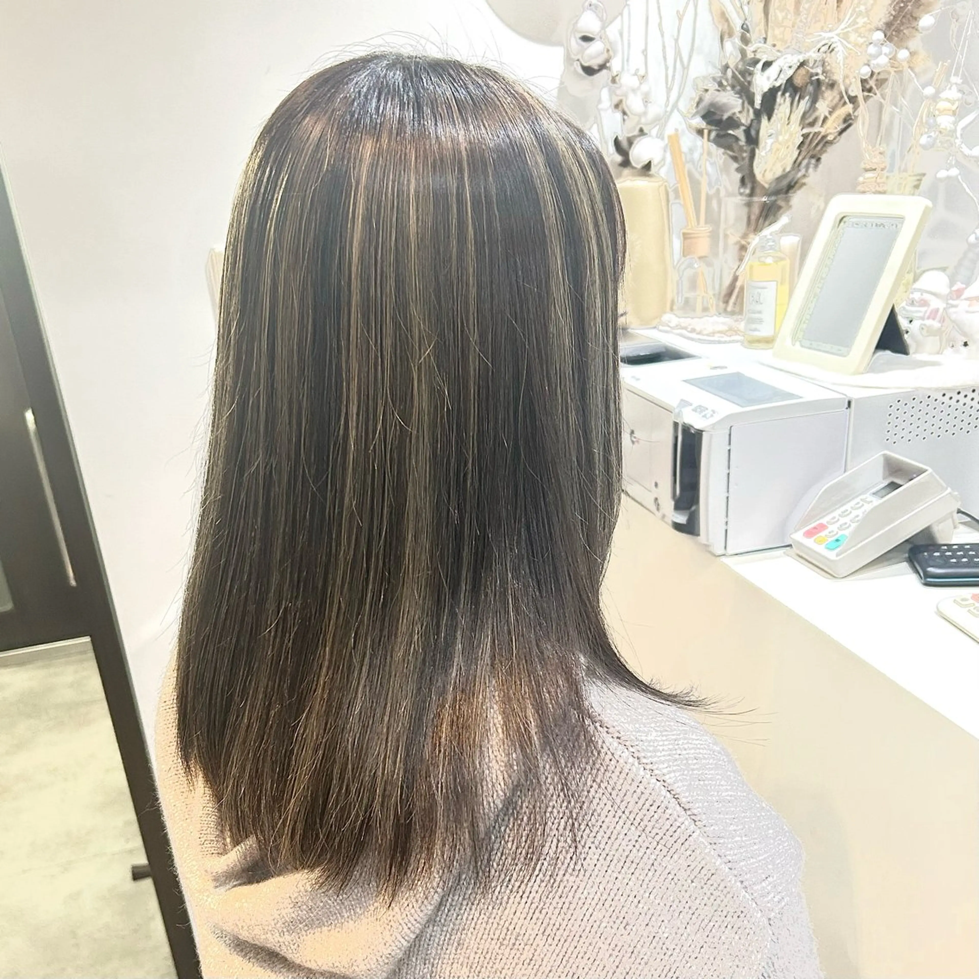 ミディアム 中村 あやかのヘアスタイル
