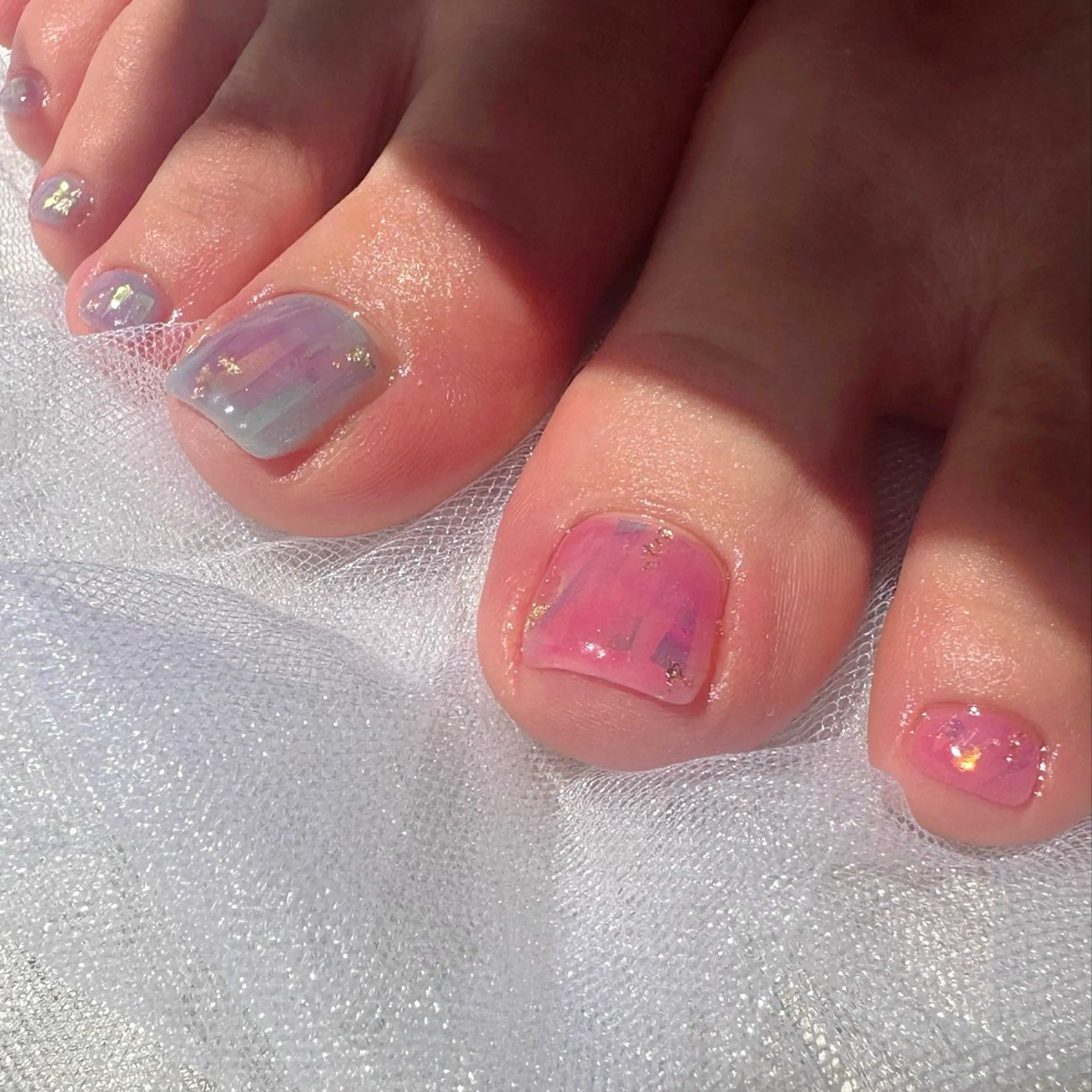 ネイル オーロラネイル ブルー クリアネイル フットネイル 氷ネイル・うるうるネイル 🪞KAPE NAIL 🪞のネイルデザイン