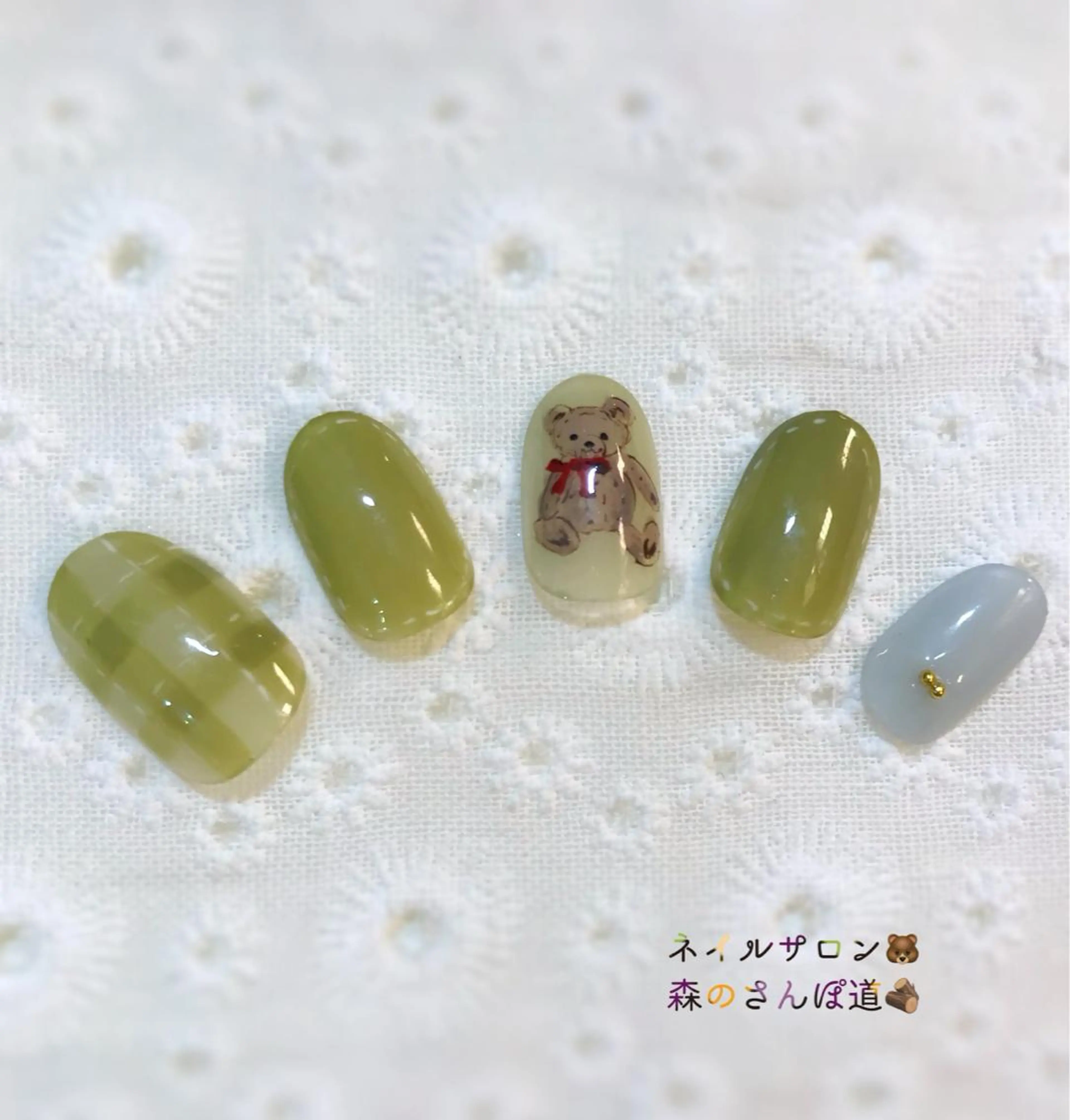 ネイル アートネイル ハンドネイル 森のさんぽ道所属・ショートネイル 森のさんぽ道のネイルデザイン