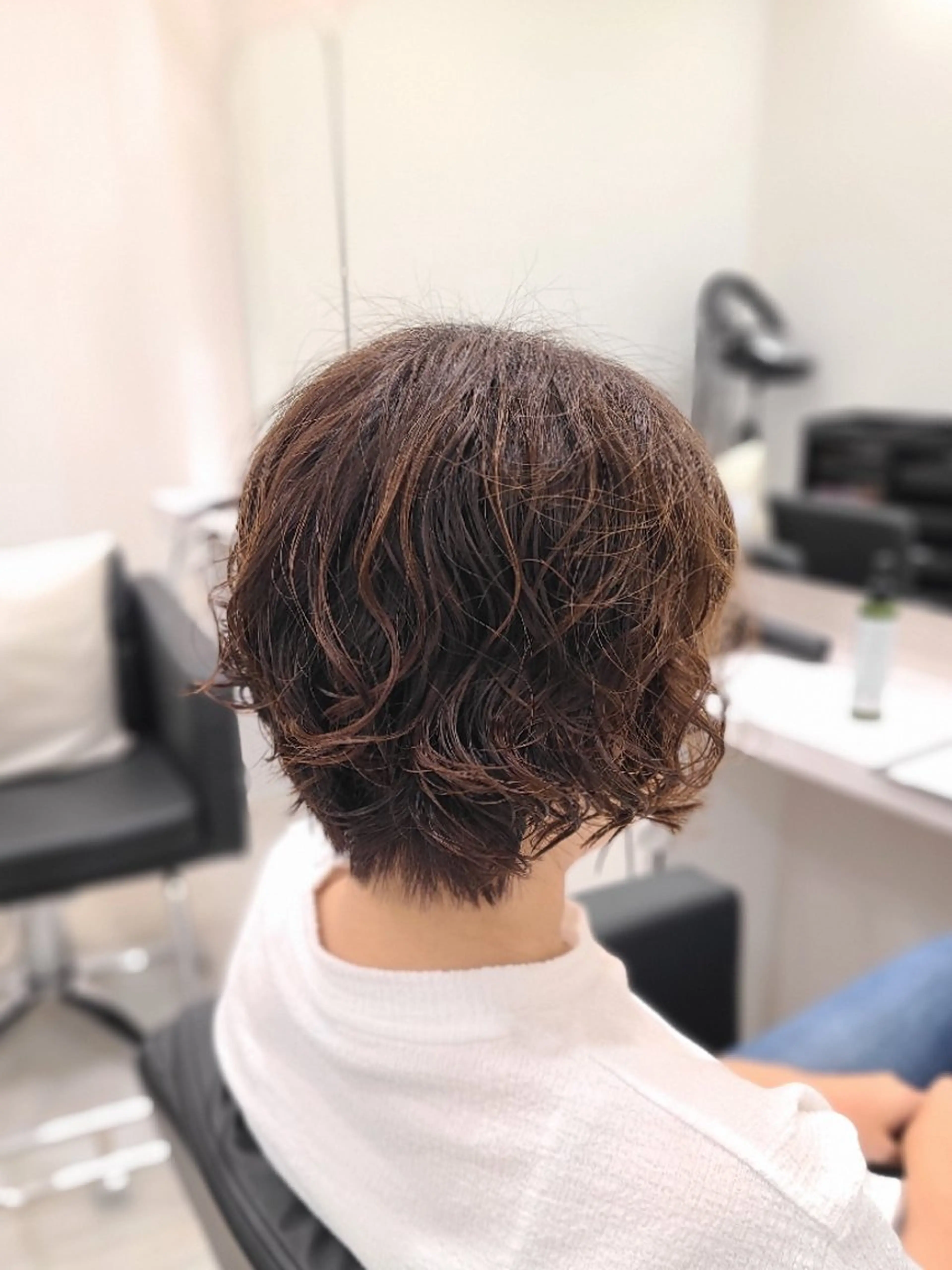 ショート パーマ ショートヘア カット パーマ 桐島 令奈のヘアスタイル