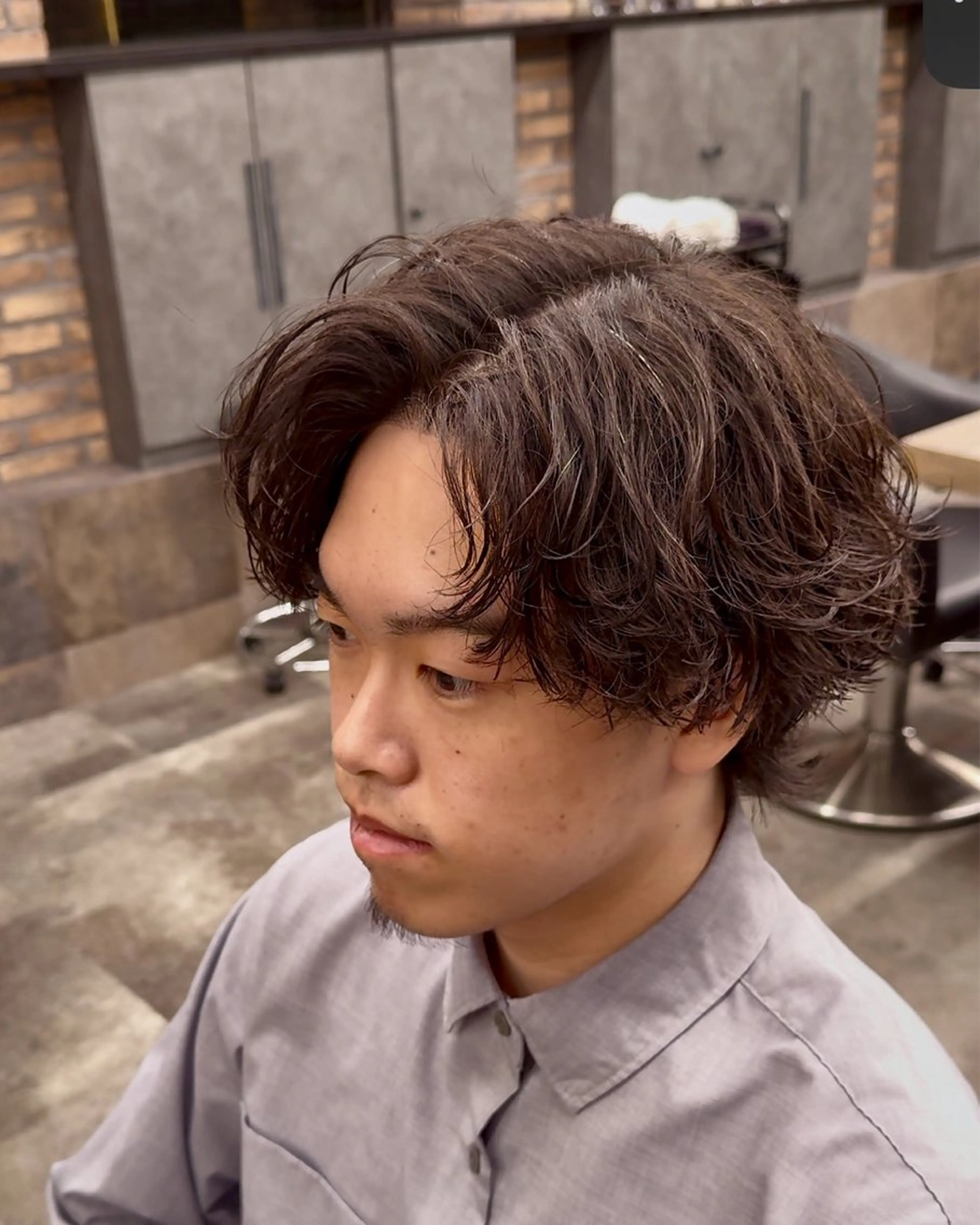 パーマ メンズ シャドウ/フェザー 朝崎倭斗のヘアスタイル