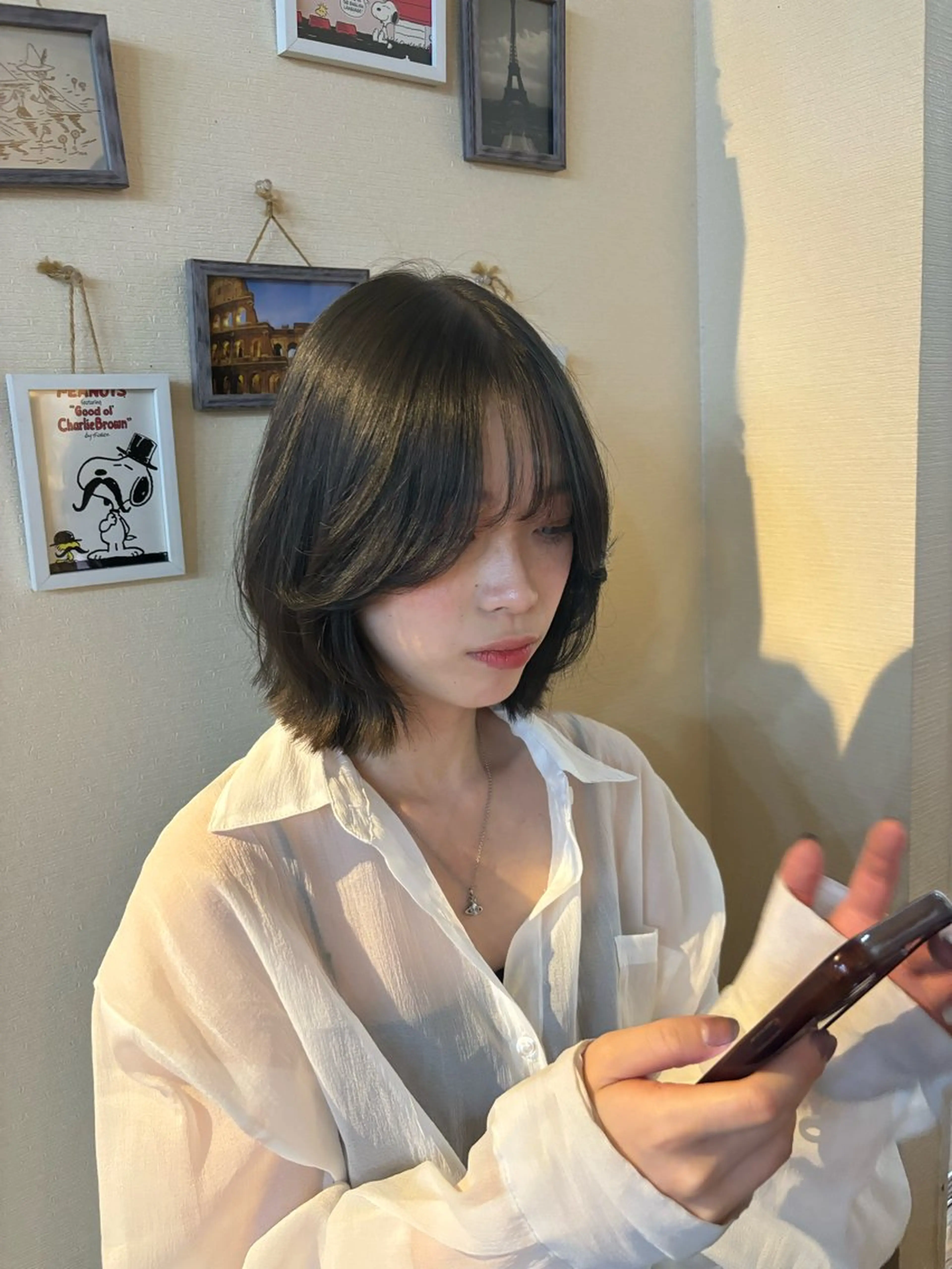 ミディアム 朝倉 南のヘアスタイル