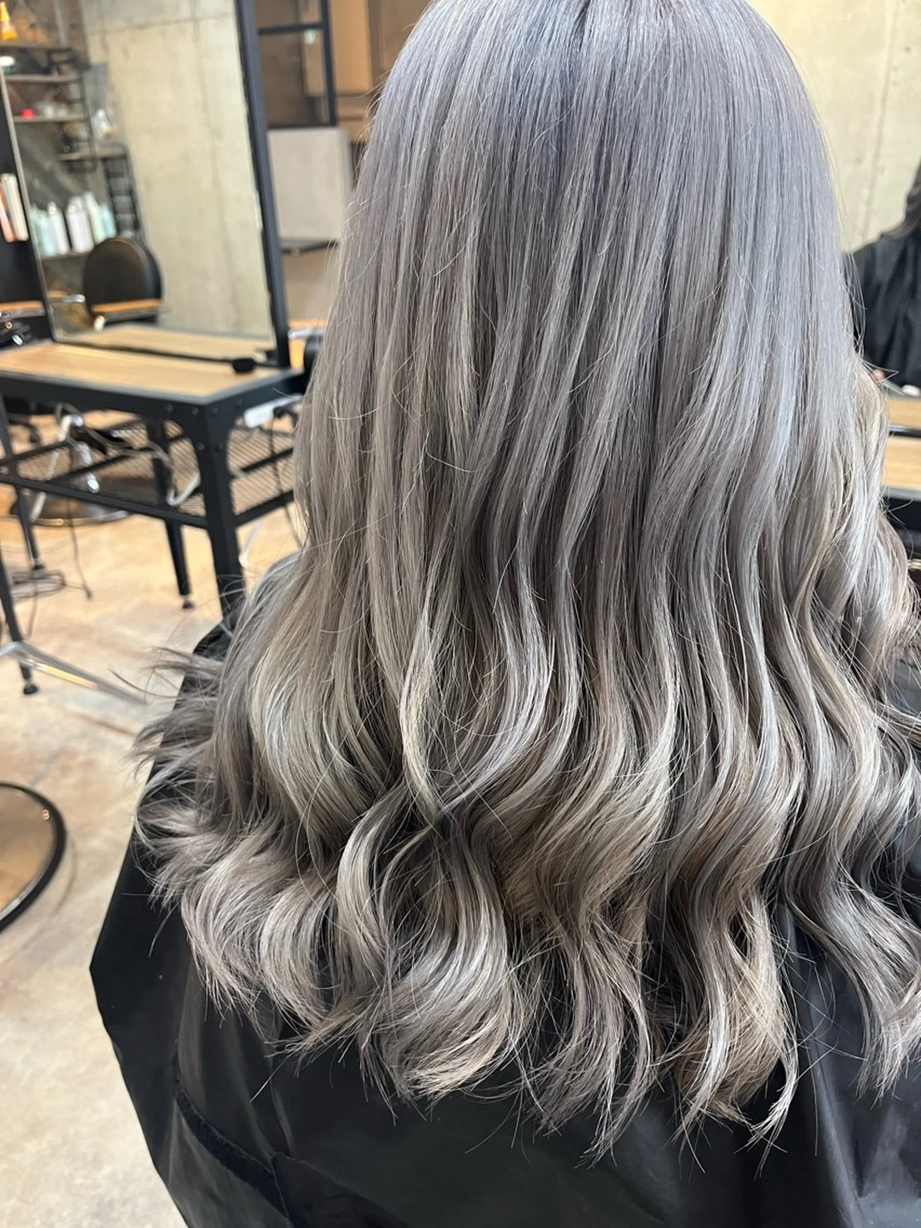 ロング カット ヘアカラー トリートメント 山本 みきのヘアスタイル