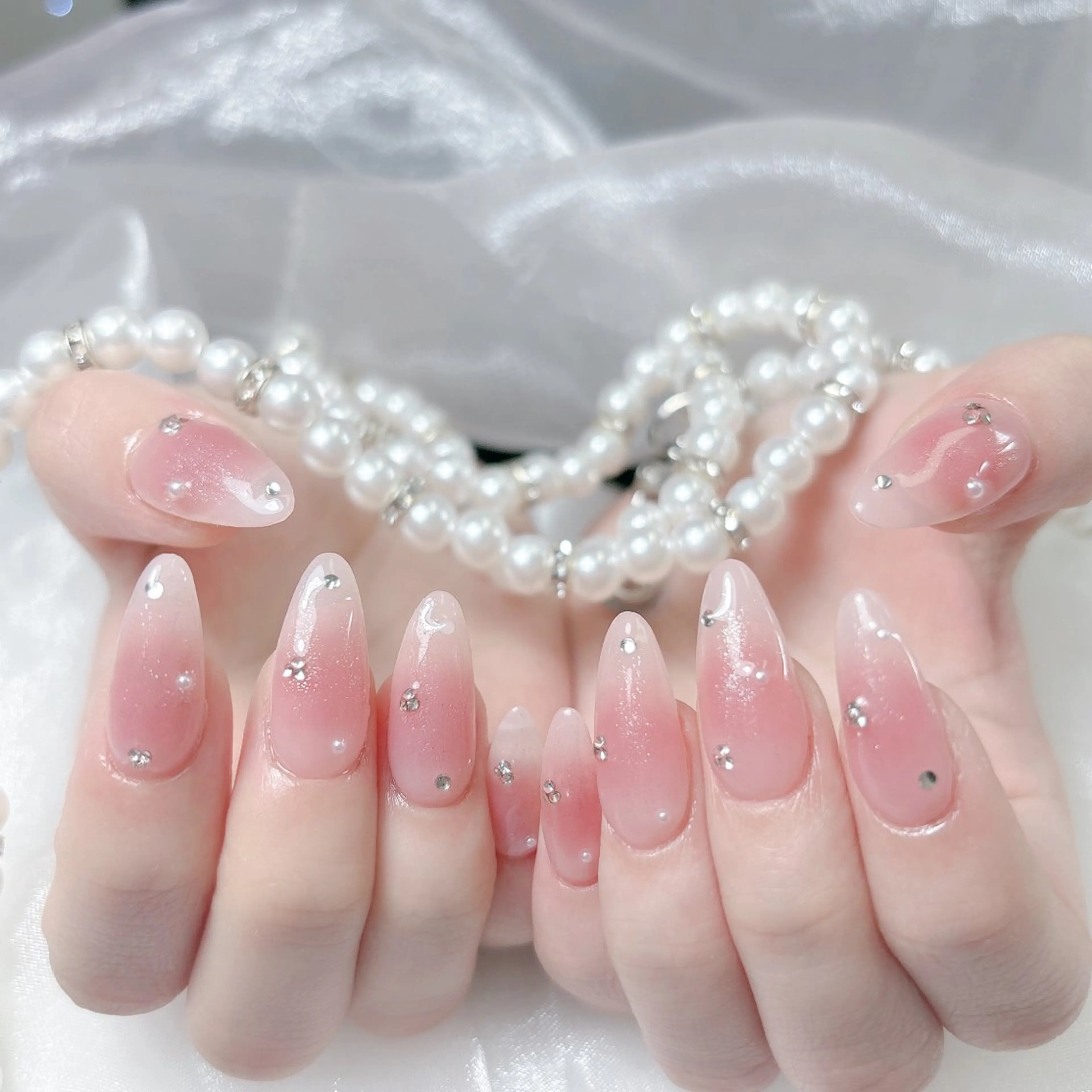 ネイル 成人式 ジェルネイル ロングネイル マグネットネイル ミディアムネイル ハンドネイル MoMoA Nail ネイル長さ出し専門店のネイルデザイン