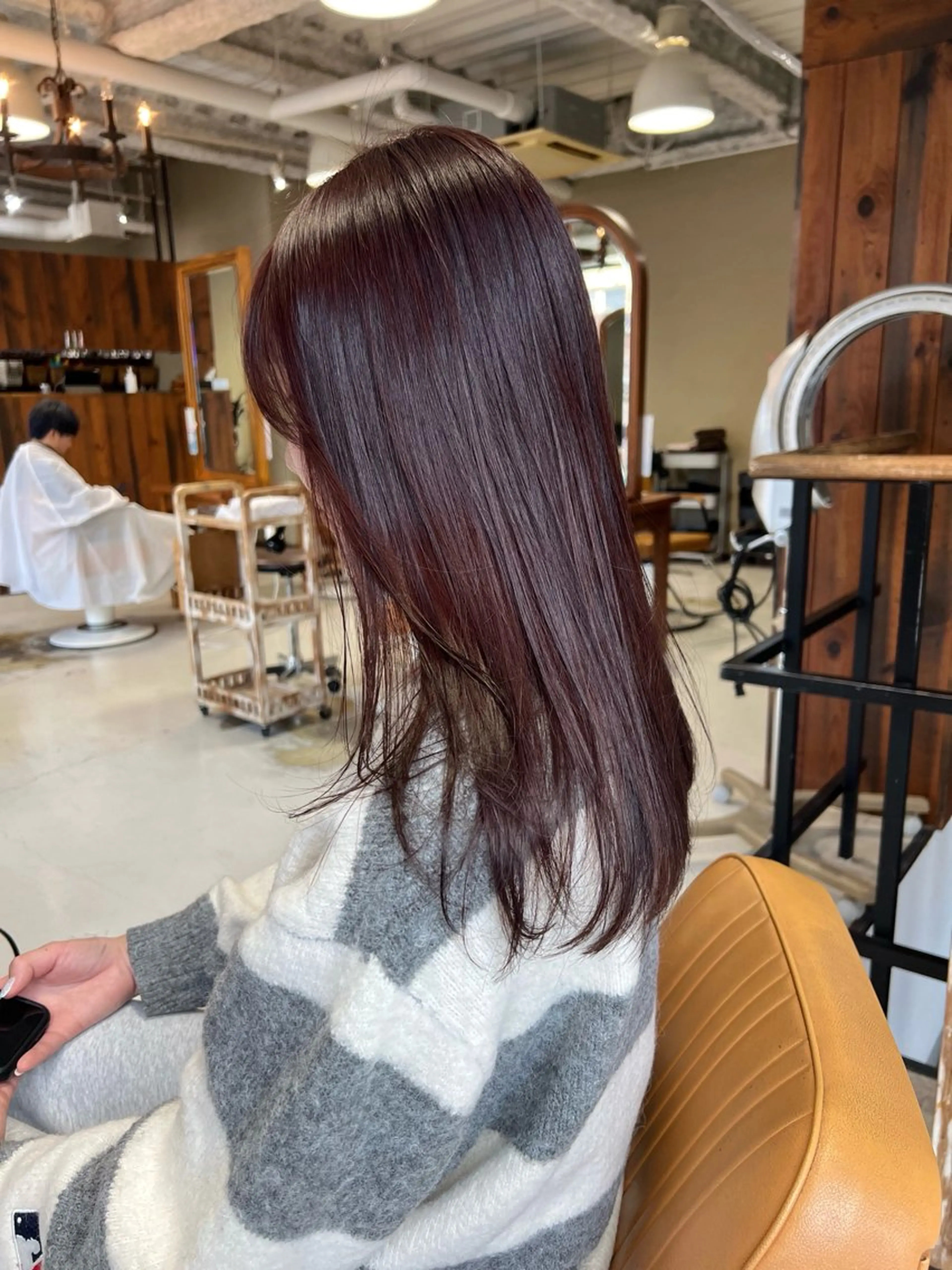 ロング カラー ブリーチ ボルドーカラー ブリーチなしカラー ルビー カット ヘアカラー saki / ボブ /ベージュ系カラーのヘアスタイル