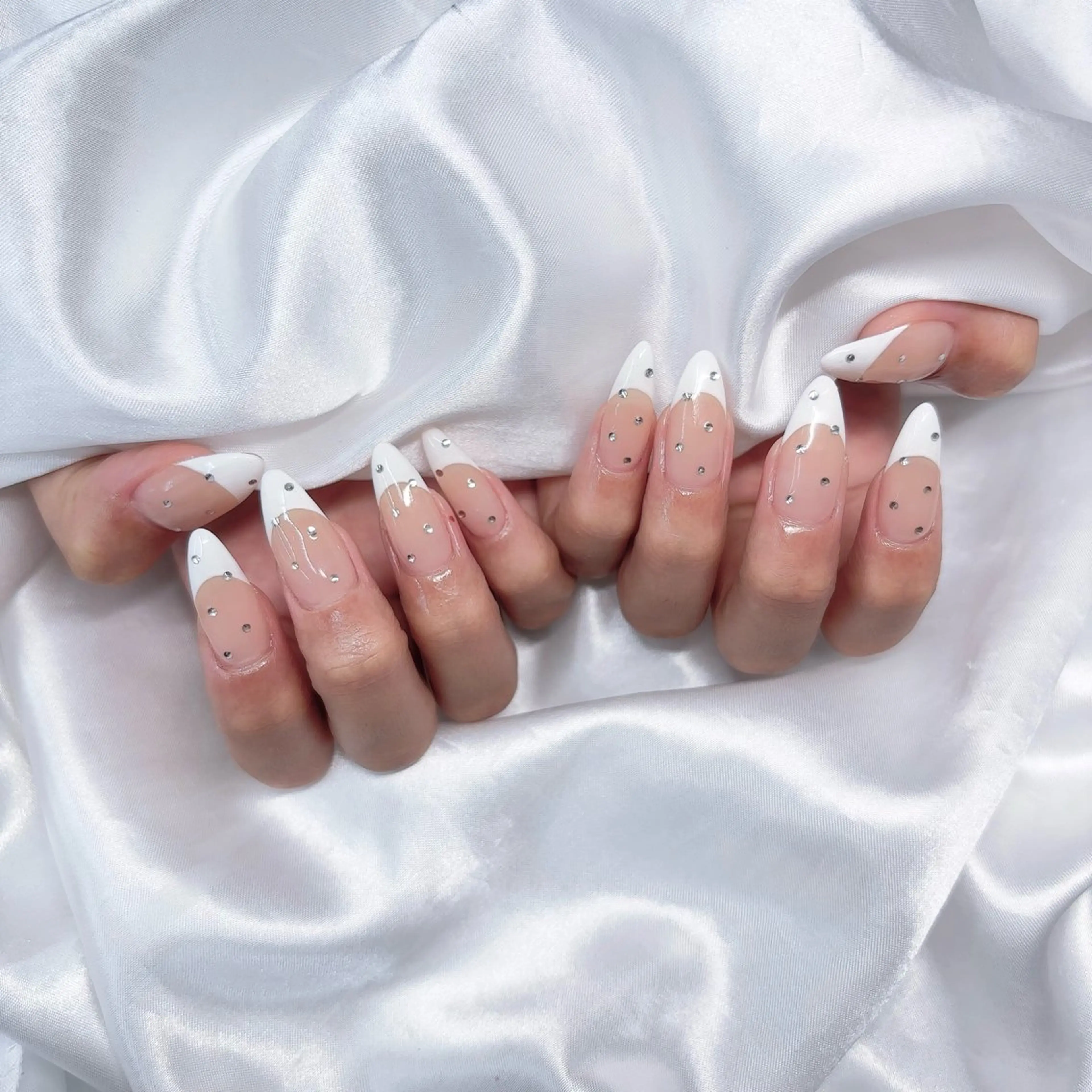 ネイル フレンチネイル ハンドネイル 京橋/ Lance nail Minaのネイルデザイン