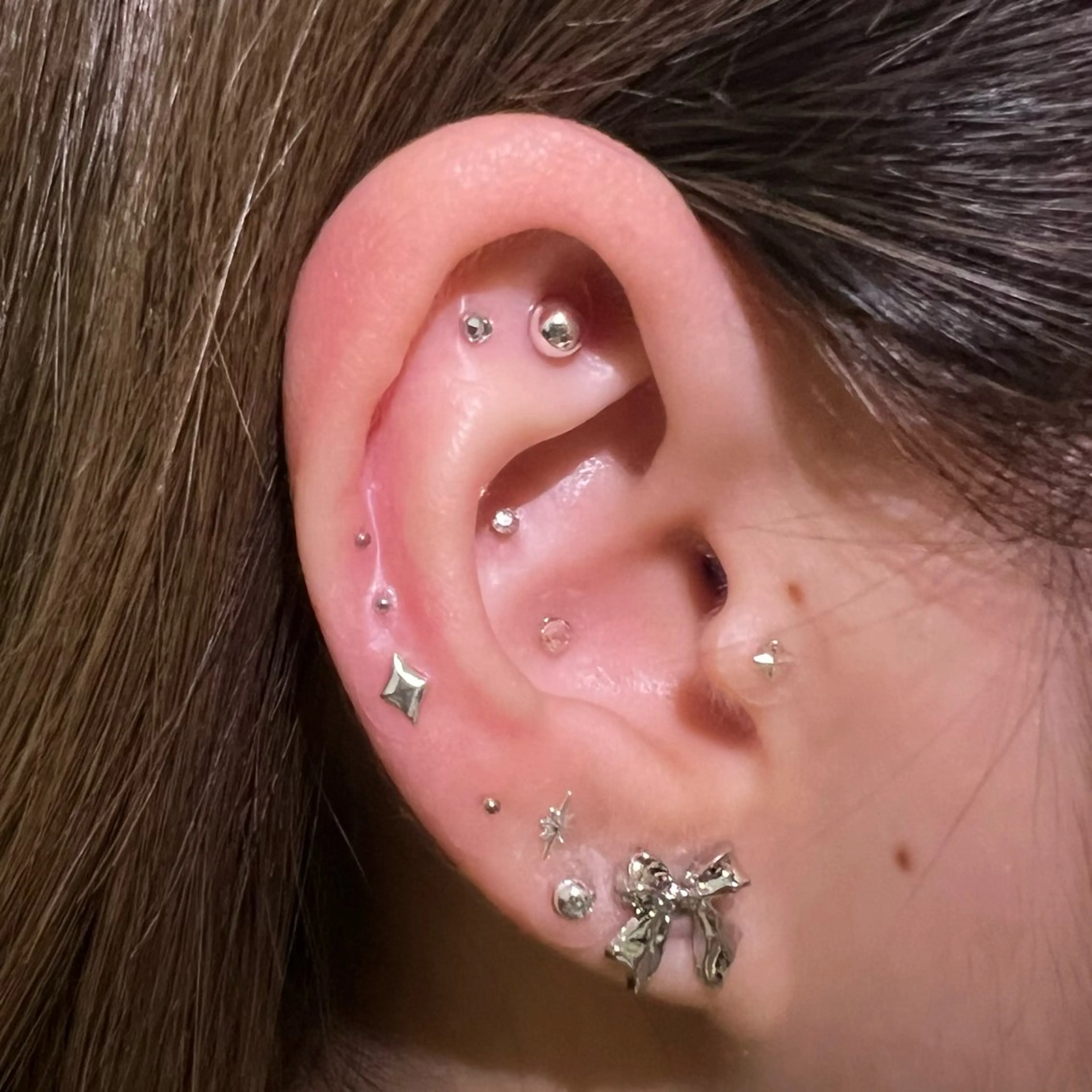 耳ツボジュエリー💎（つけ放題）の写真