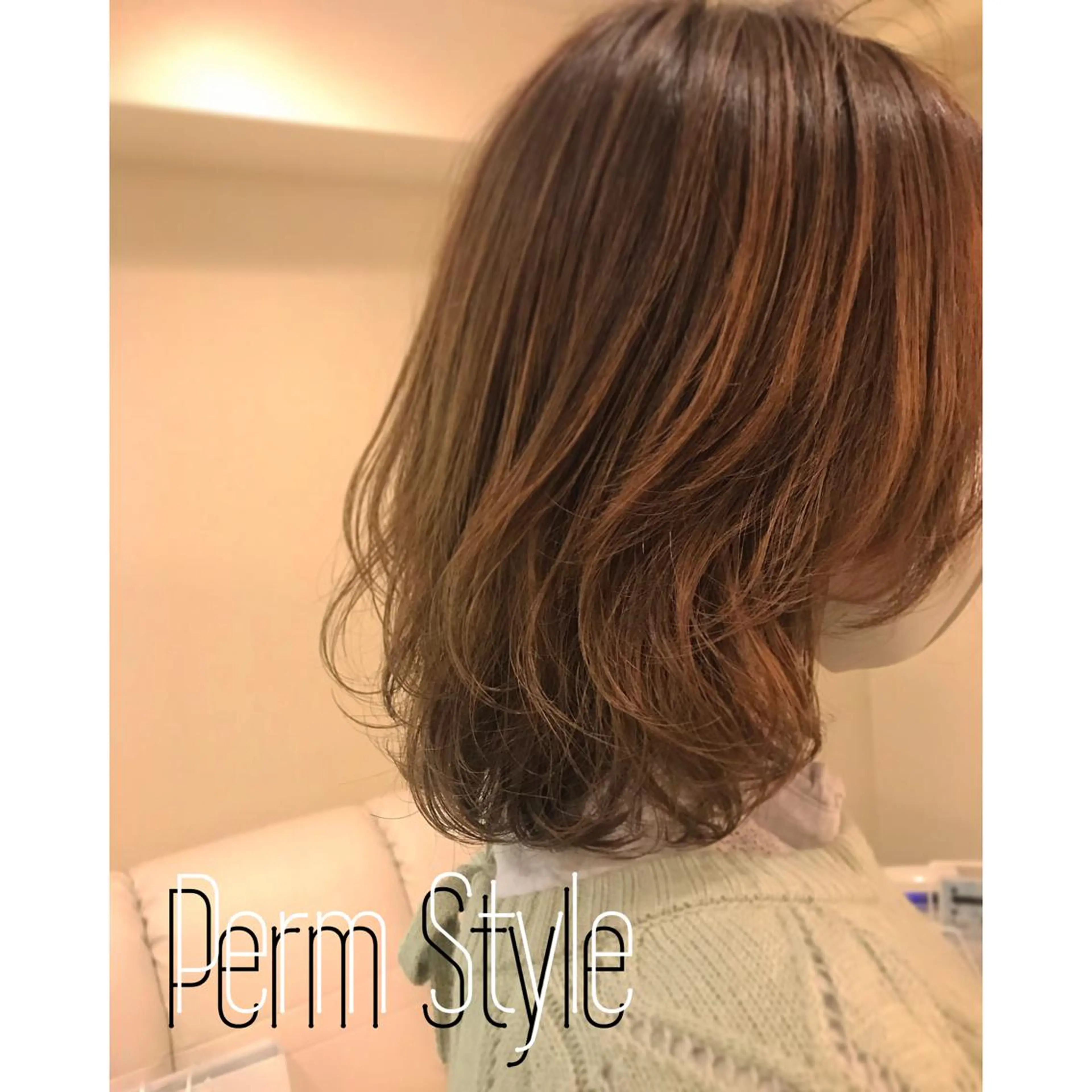 ミディアム カラー パーマ ミディアムレイヤー ミディアムパーマ レイヤーカット チーフデザイナー 若林　麻衣のヘアスタイル