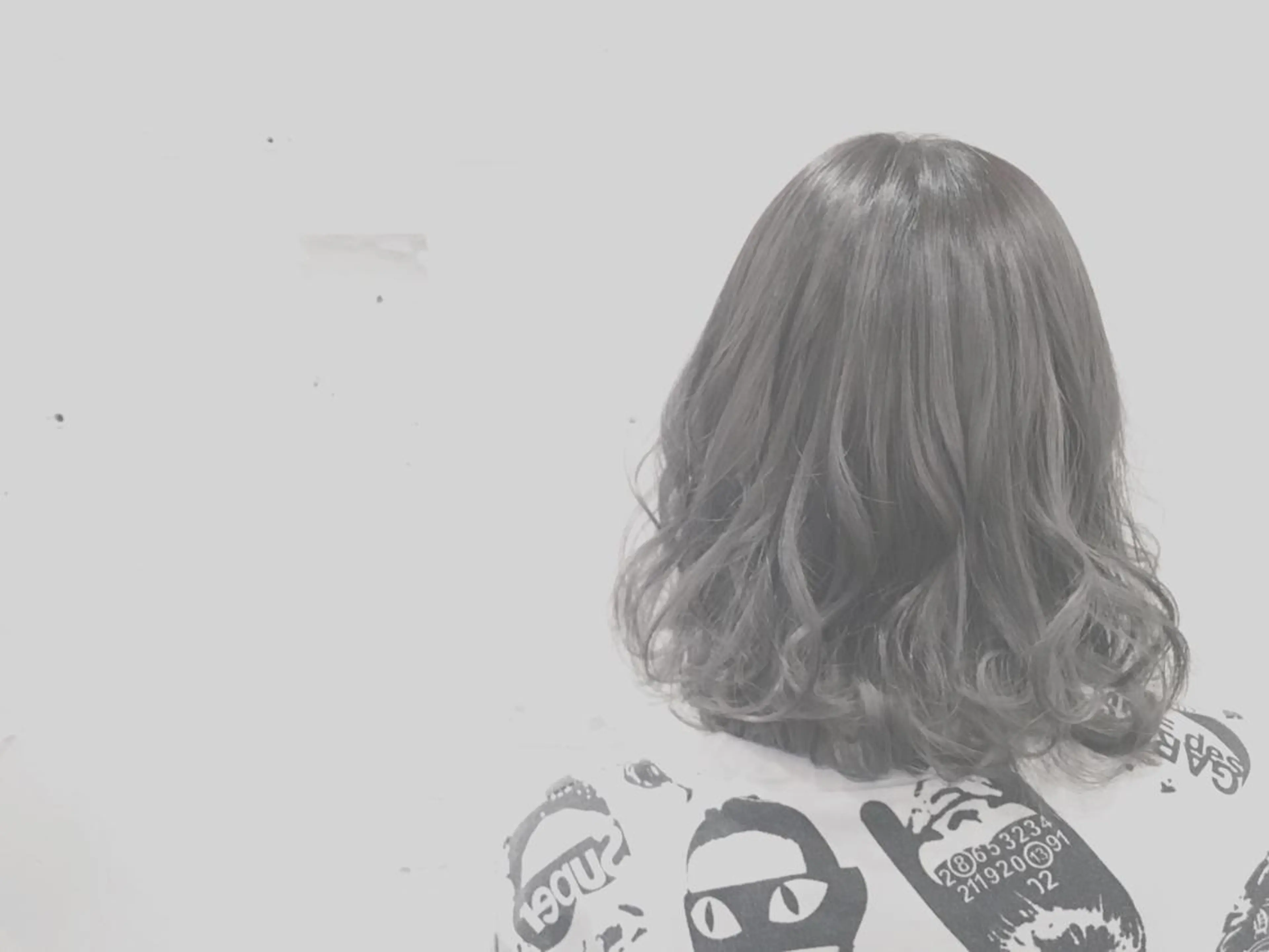 ミディアム カラー アッシュ ブリーチ インナーカラー てんま さやかのヘアスタイル