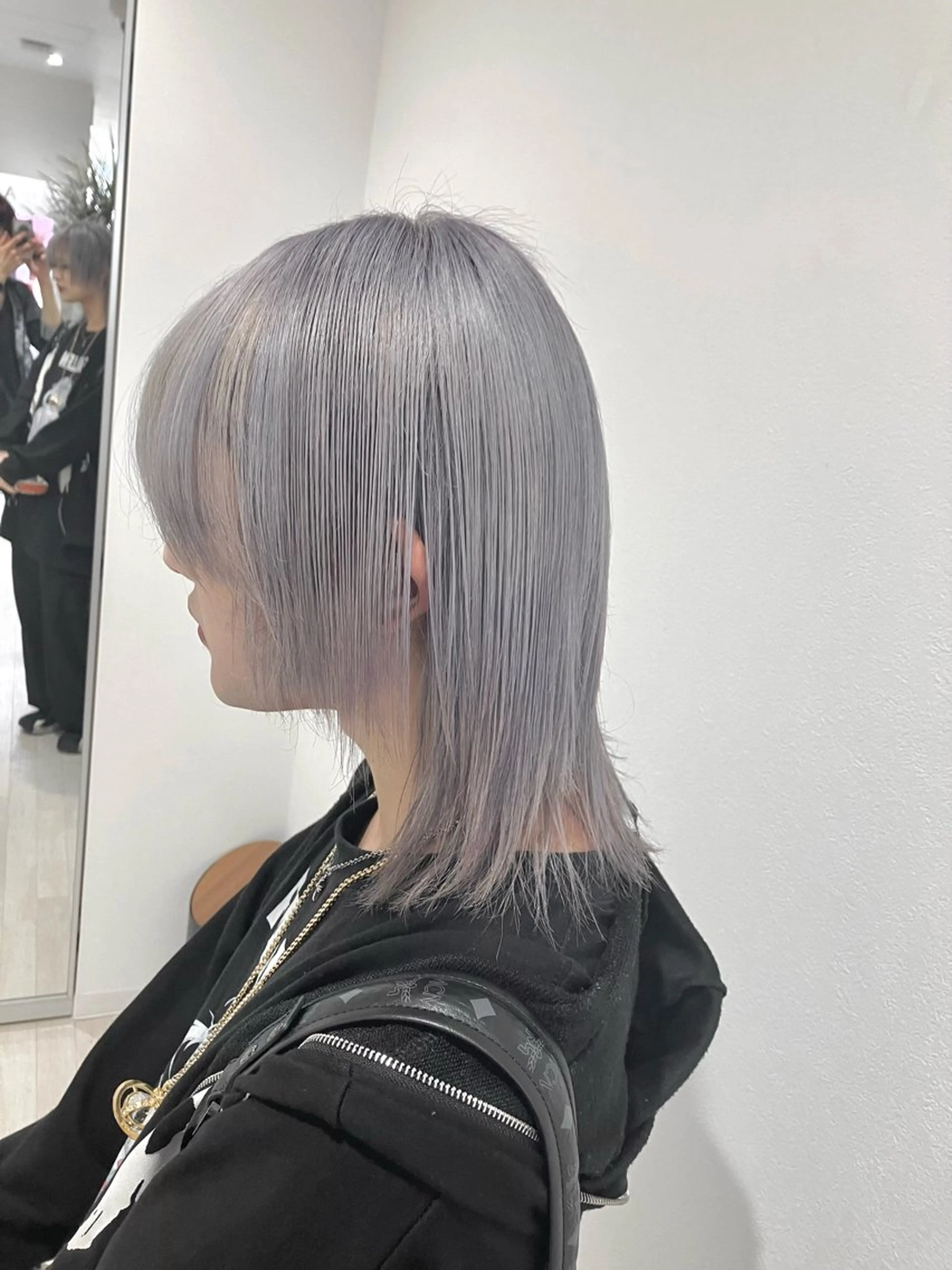 セミロング カラー ヘアカラー Re:st所属・Miyavi/カラー ショートボブのヘアスタイル