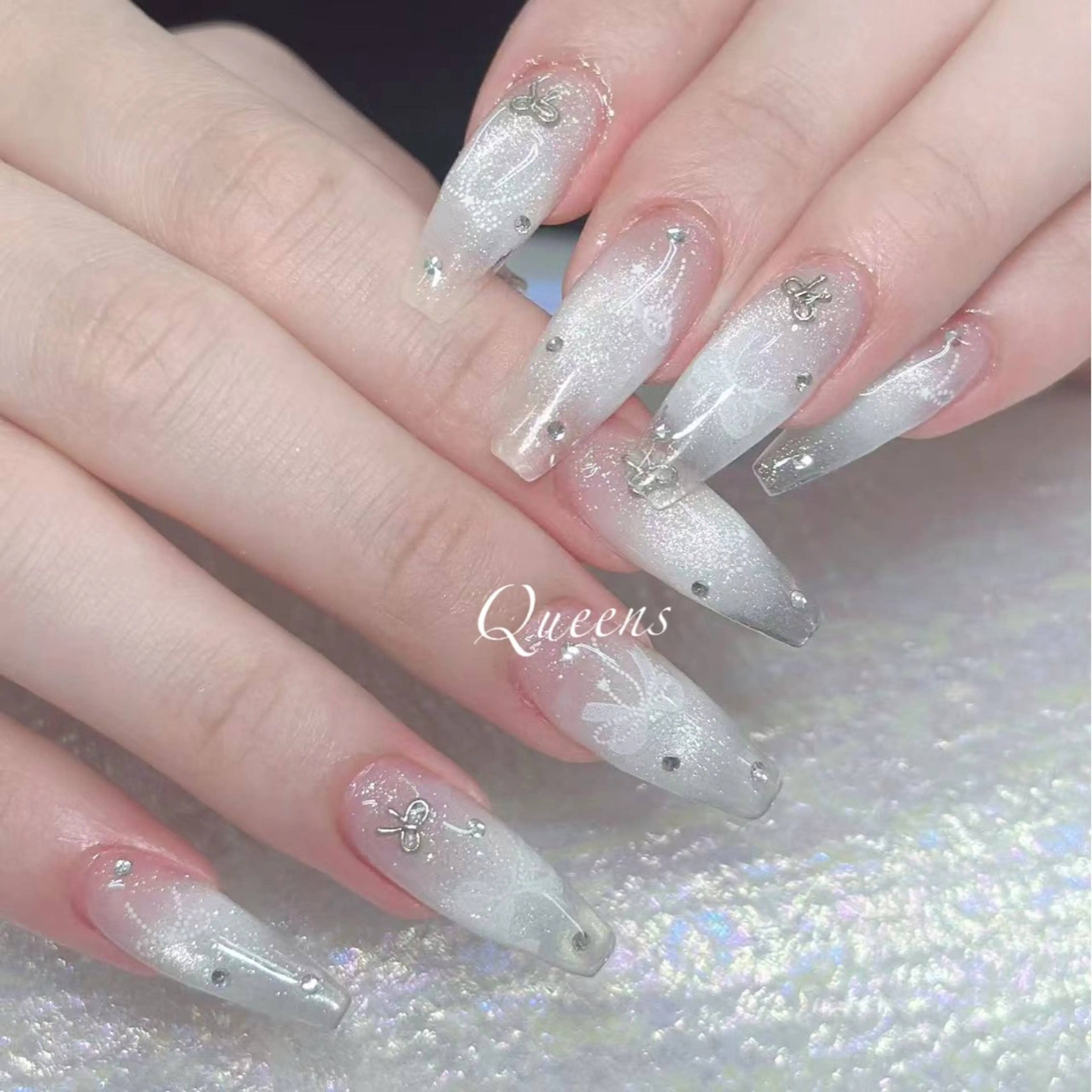 ネイル ハンドネイル Queens マオのネイルデザイン