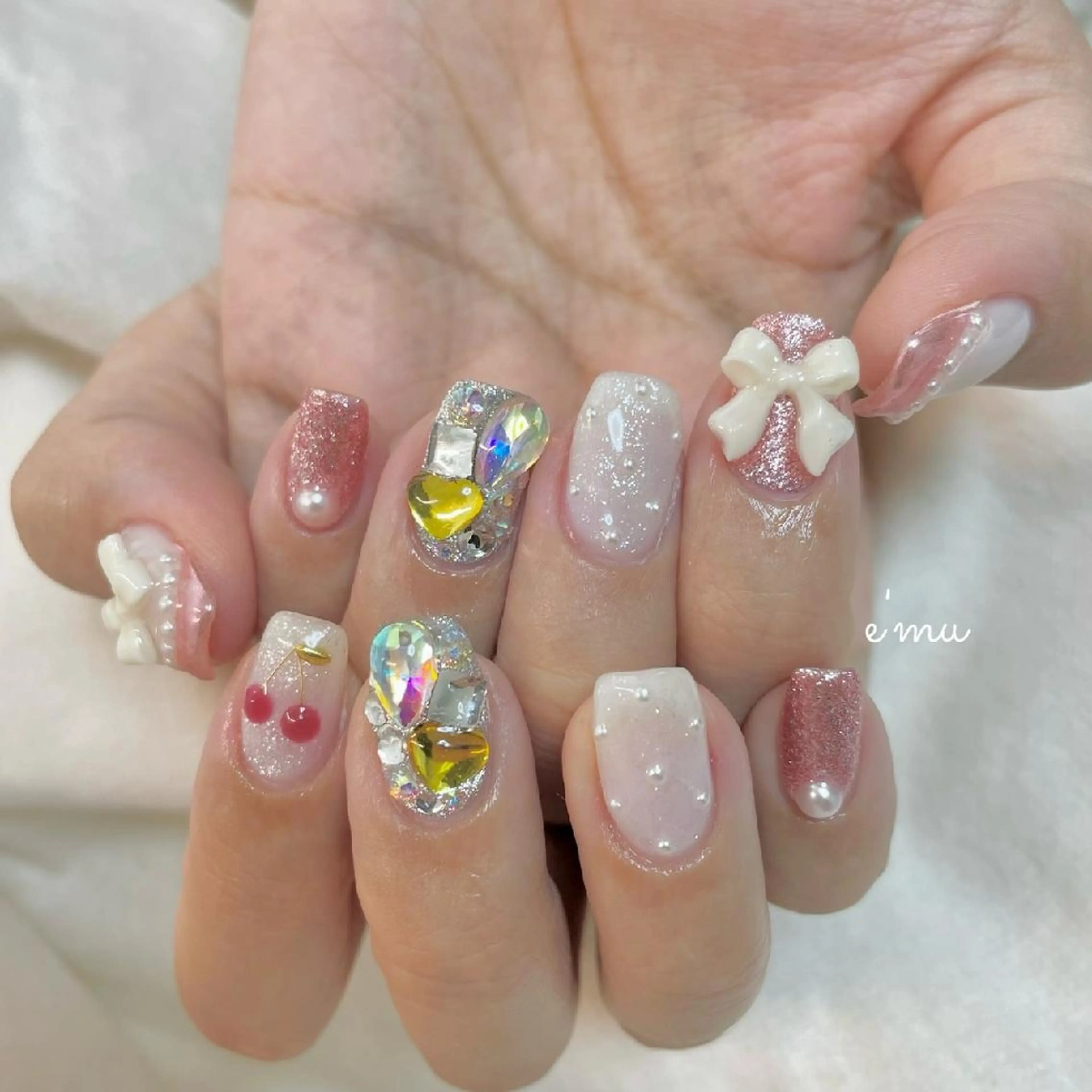 ネイル フレンチネイル ガーリー ピンク リボン 春ネイル nail salon e'mu💐のネイルデザイン