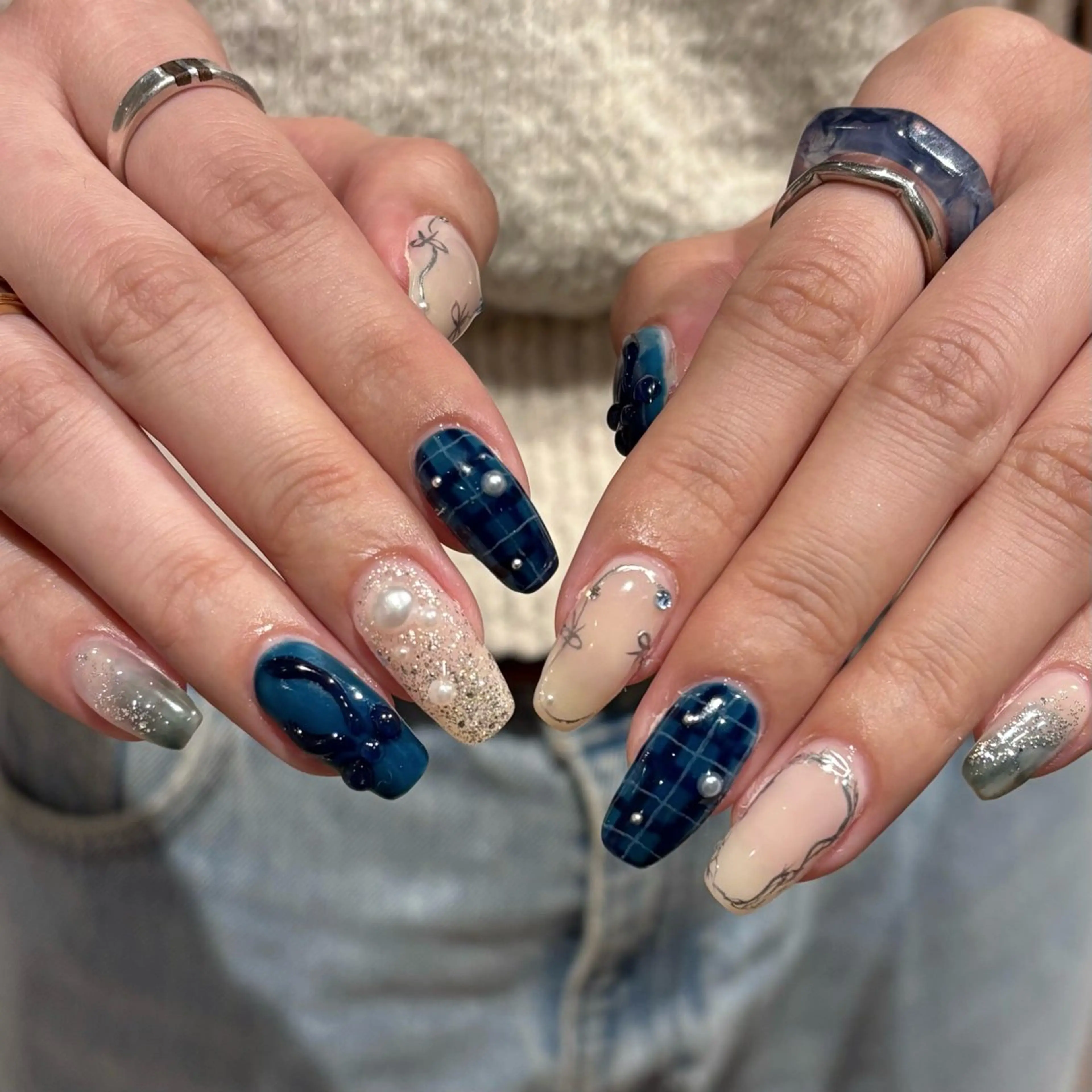 ネイル アートネイル ブルー 持ち込み ニュアンスネイル ぷっくりネイル ハンドネイル Bianca名駅店 安田のネイルデザイン