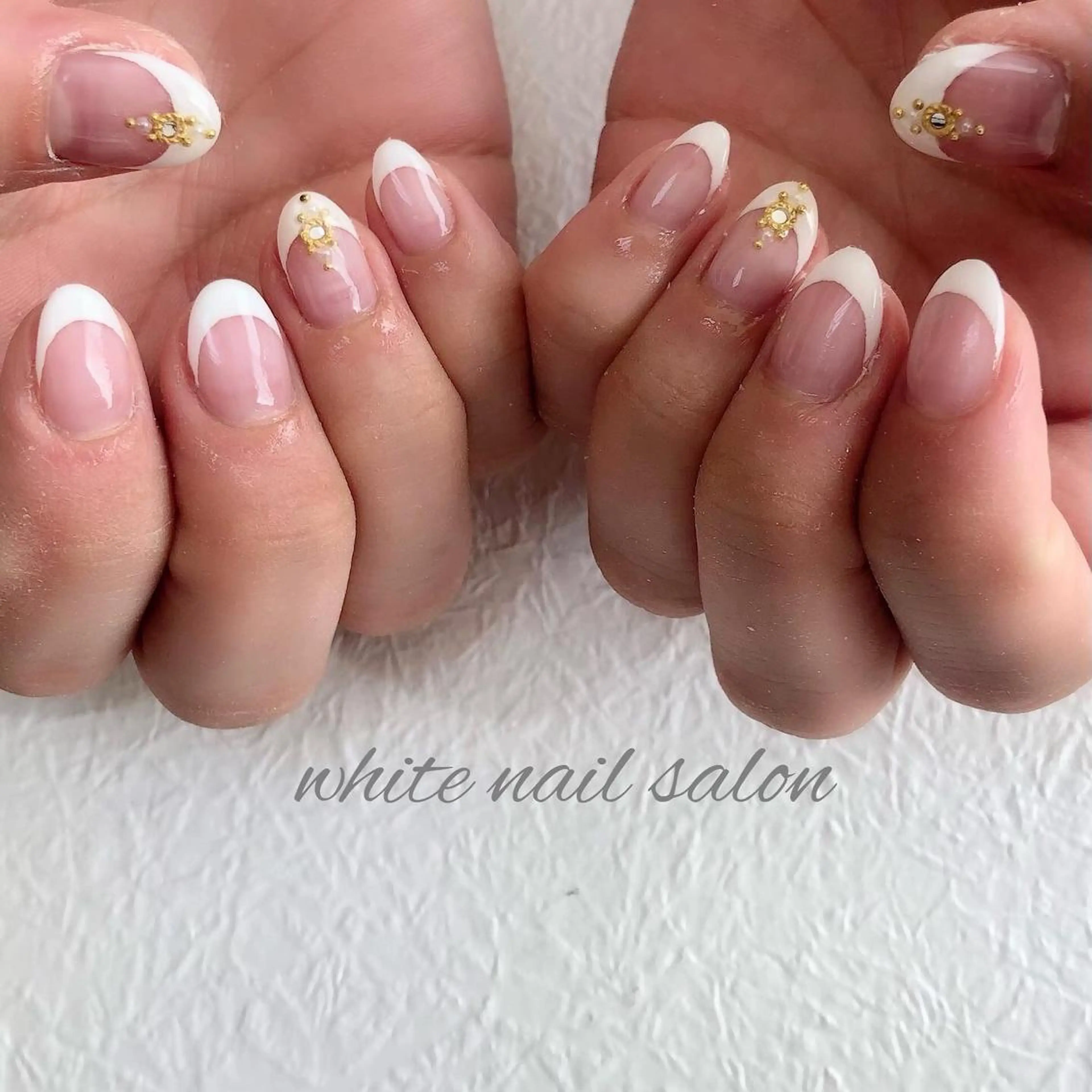 ネイル ジェルネイル ハードジェル 持ち込み ソフトジェル ハンドネイル white nail salonのネイルデザイン