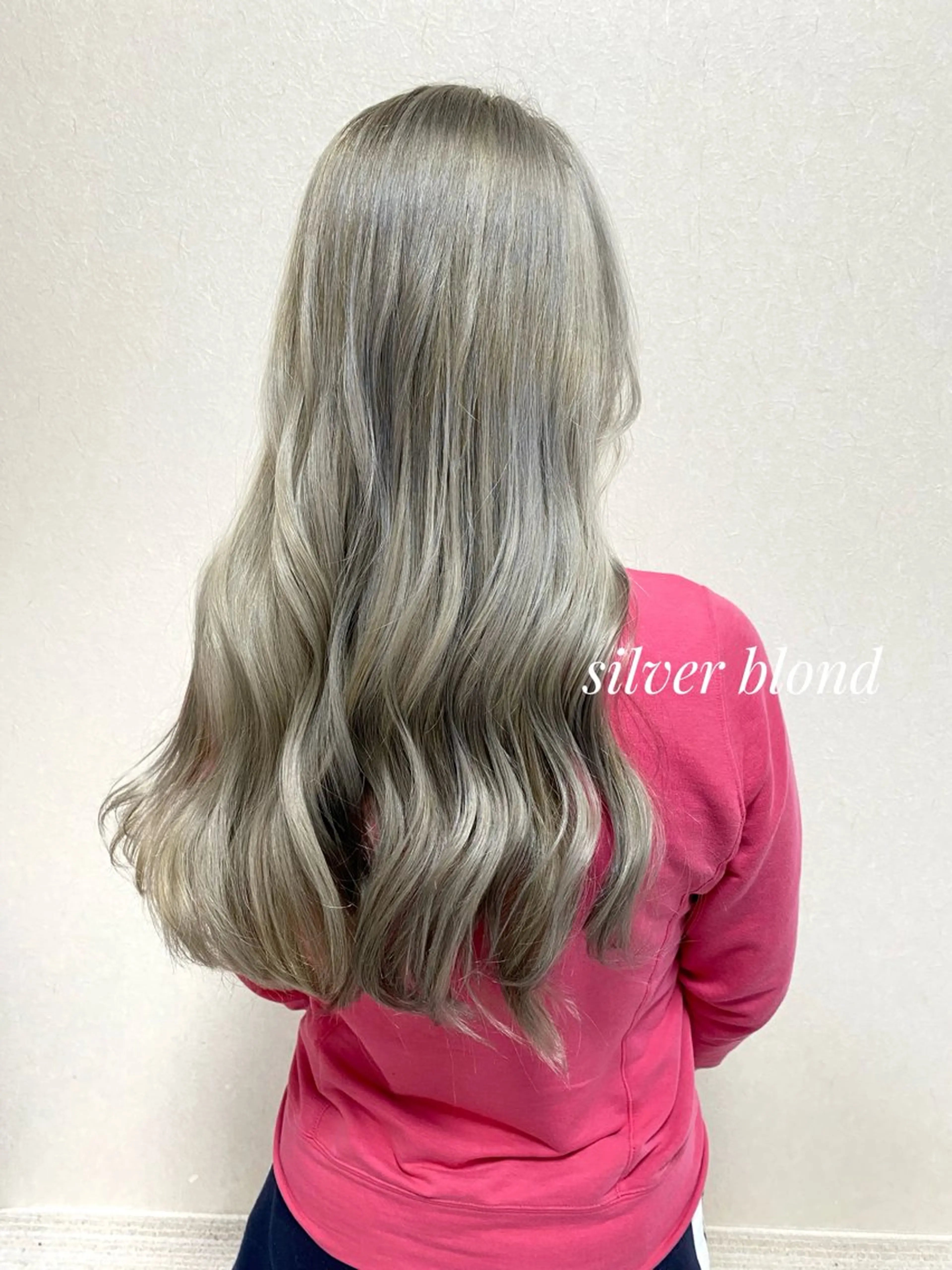 ロング カラー ブリーチ clomus所属・YUKA艶髪 🌸寛ぎ部屋のヘアスタイル