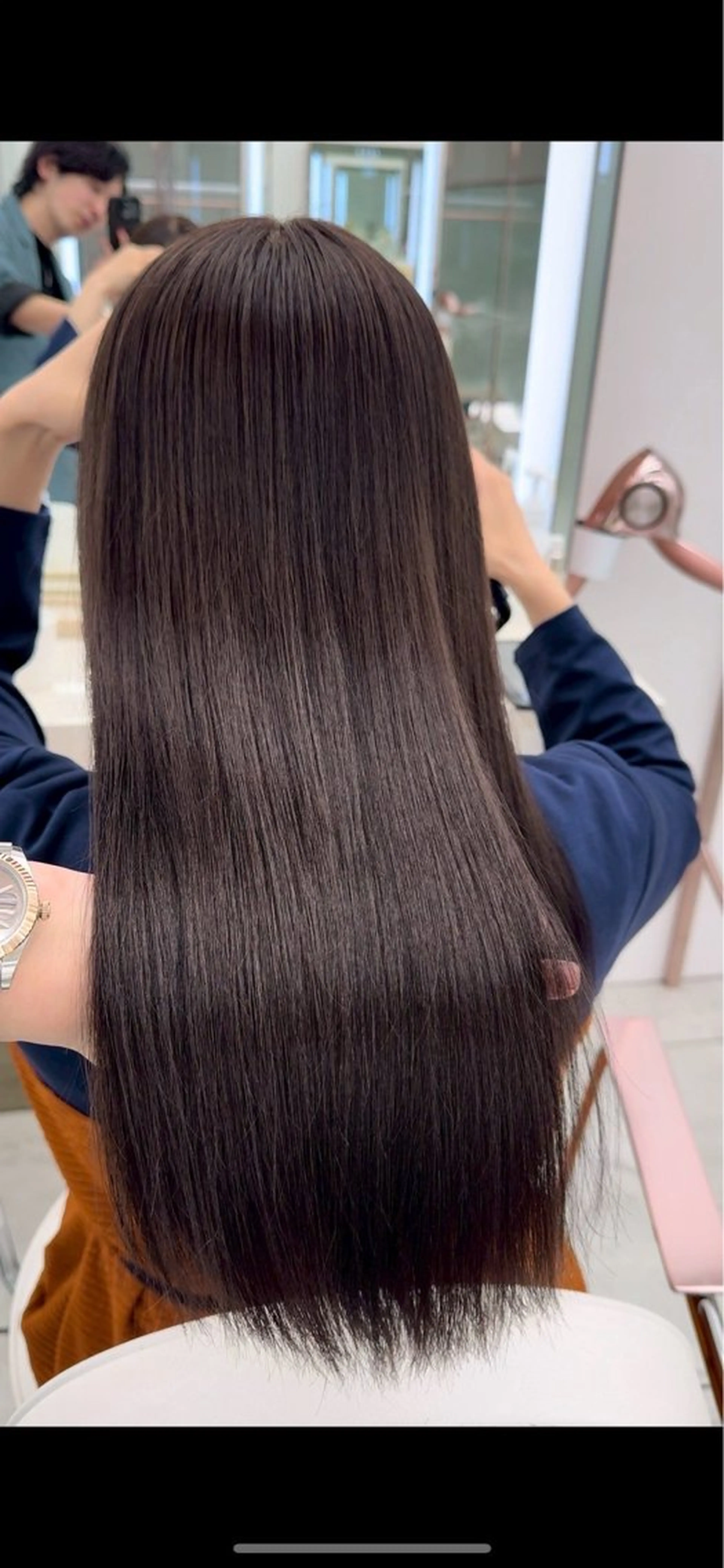 ロング カラー オオタ ユウトのヘアスタイル