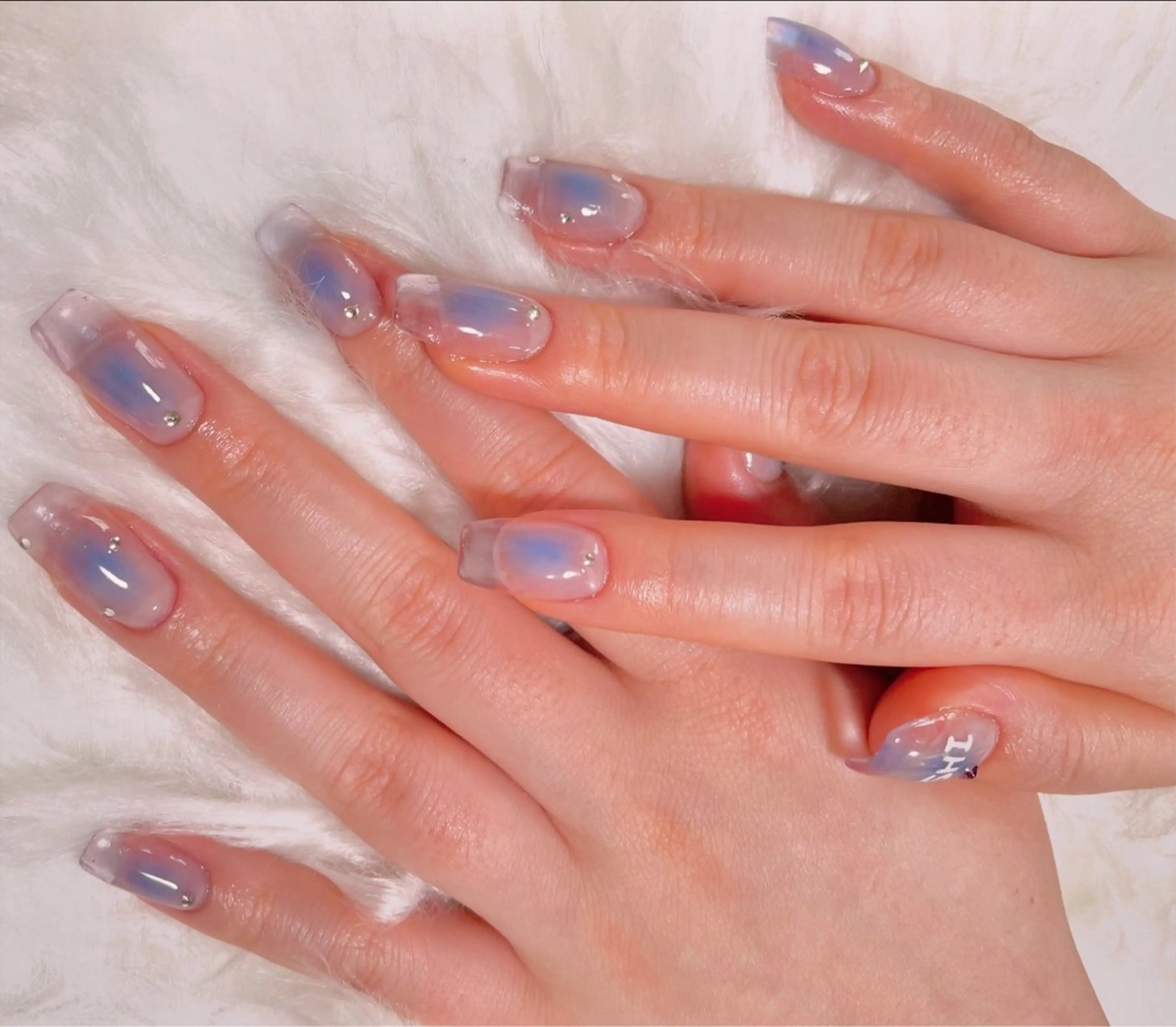 ネイル ブルー チークネイル クリアネイル 氷ネイル・うるうるネイル ピンク Beauty salon 100＋大鳥居店所属・100＋大鳥居店 MIKAのネイルデザイン