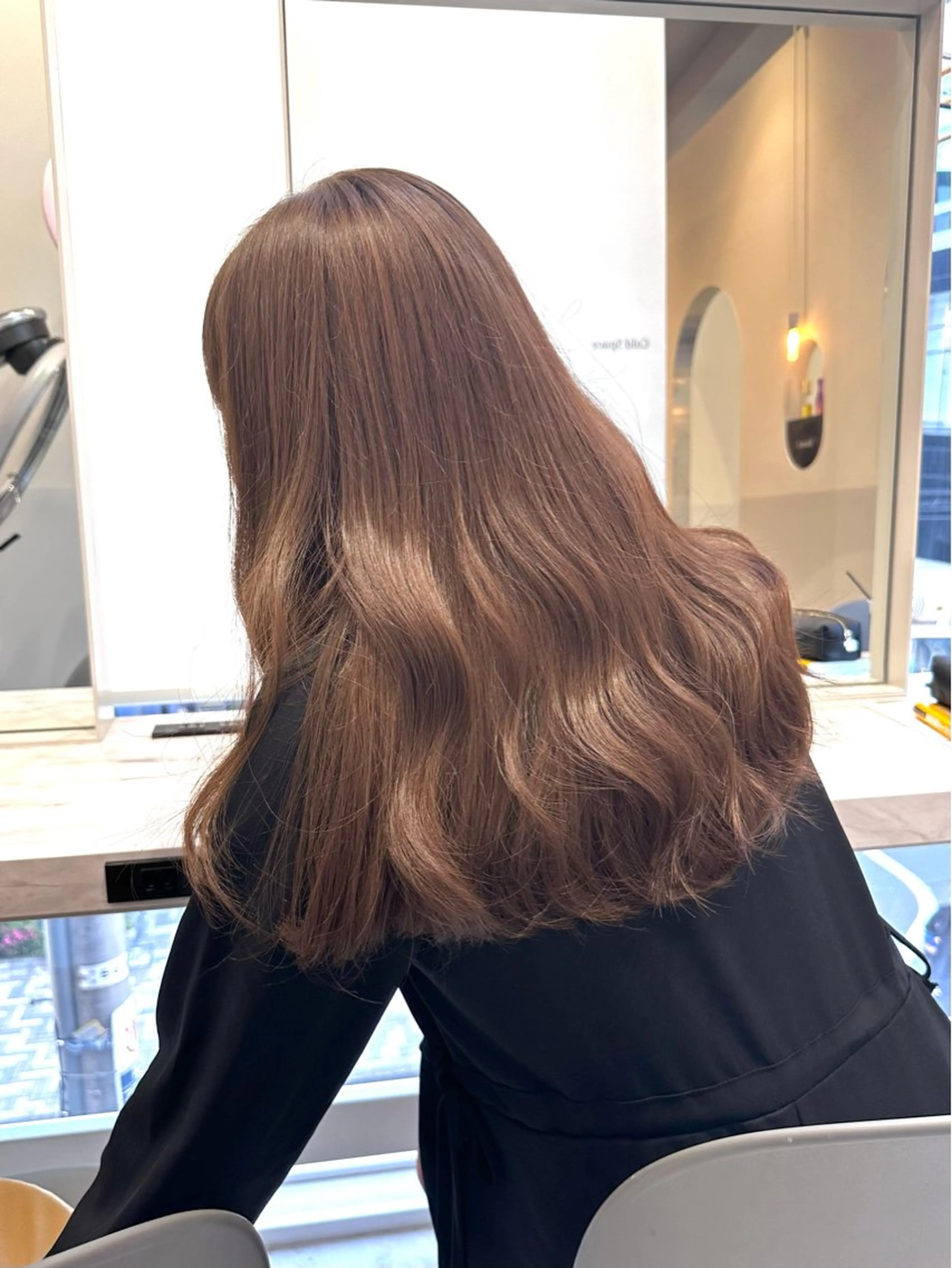 ロング カラー ベージュカラー ブリーチ ブリーチなしカラー ヘアカラー トリートメント LUMO所属・矢野 晃平のヘアスタイル