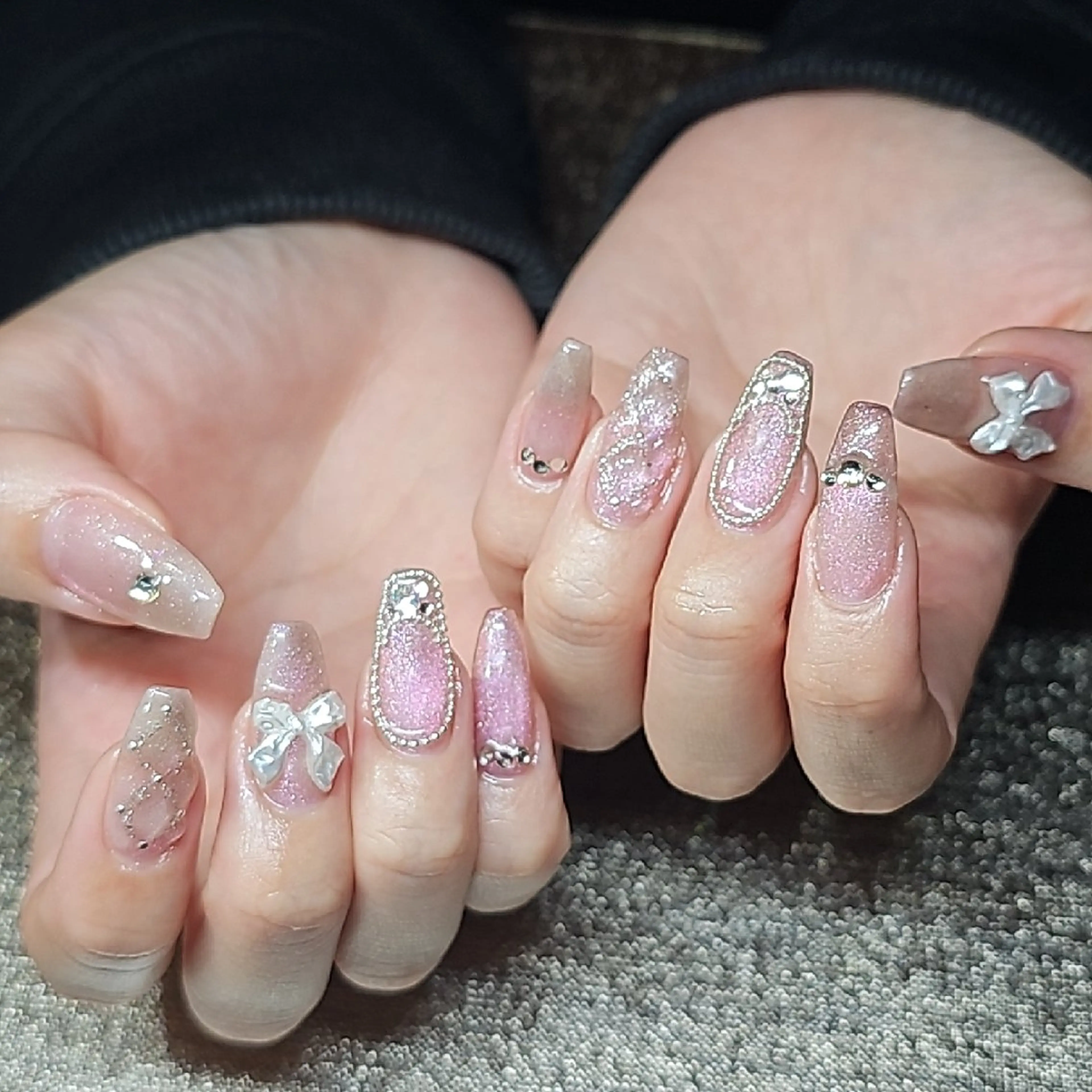 ネイル マグネットネイル ピンク salon de Princess所属・salon de  Princessのネイルデザイン