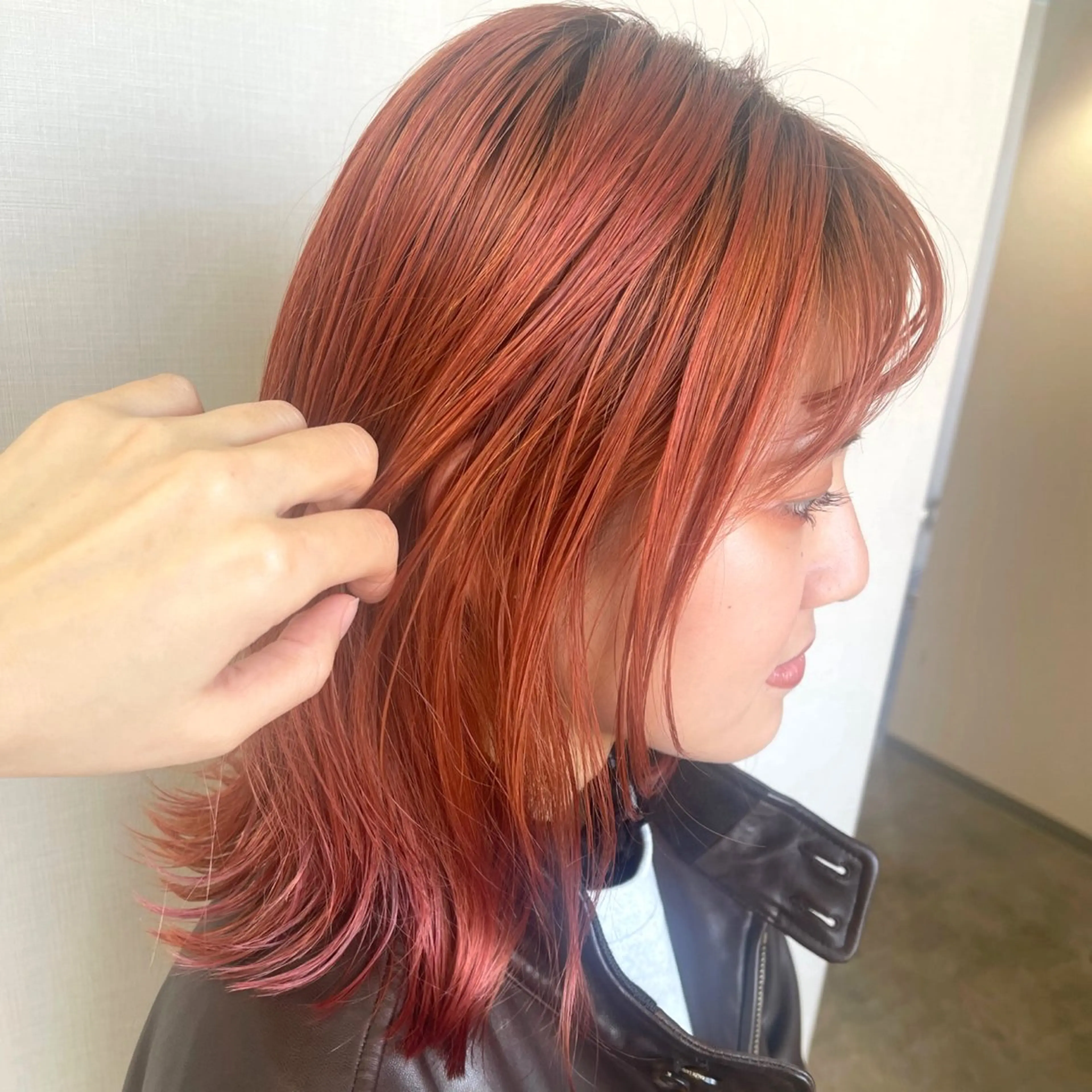 ミディアム カラー ブリーチ ダブルカラー オレンジ ヘアカラー 松井那津子 /ハイライトブリーチのヘアスタイル