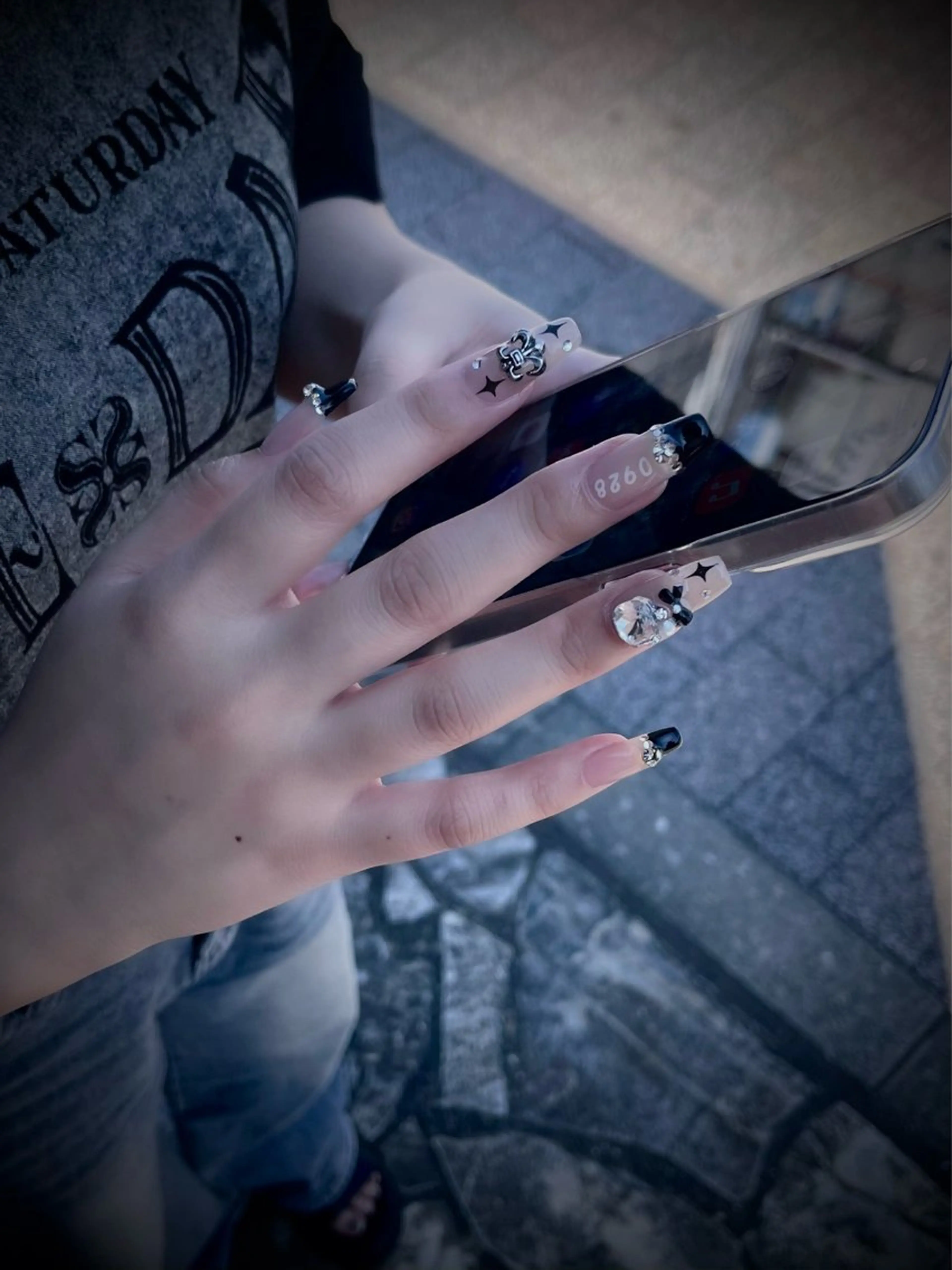 ネイル キラキラネイル マグネットネイル ワンカラーネイル スカルプネイル ワンホンネイル nine.🦋 YUKOのネイルデザイン