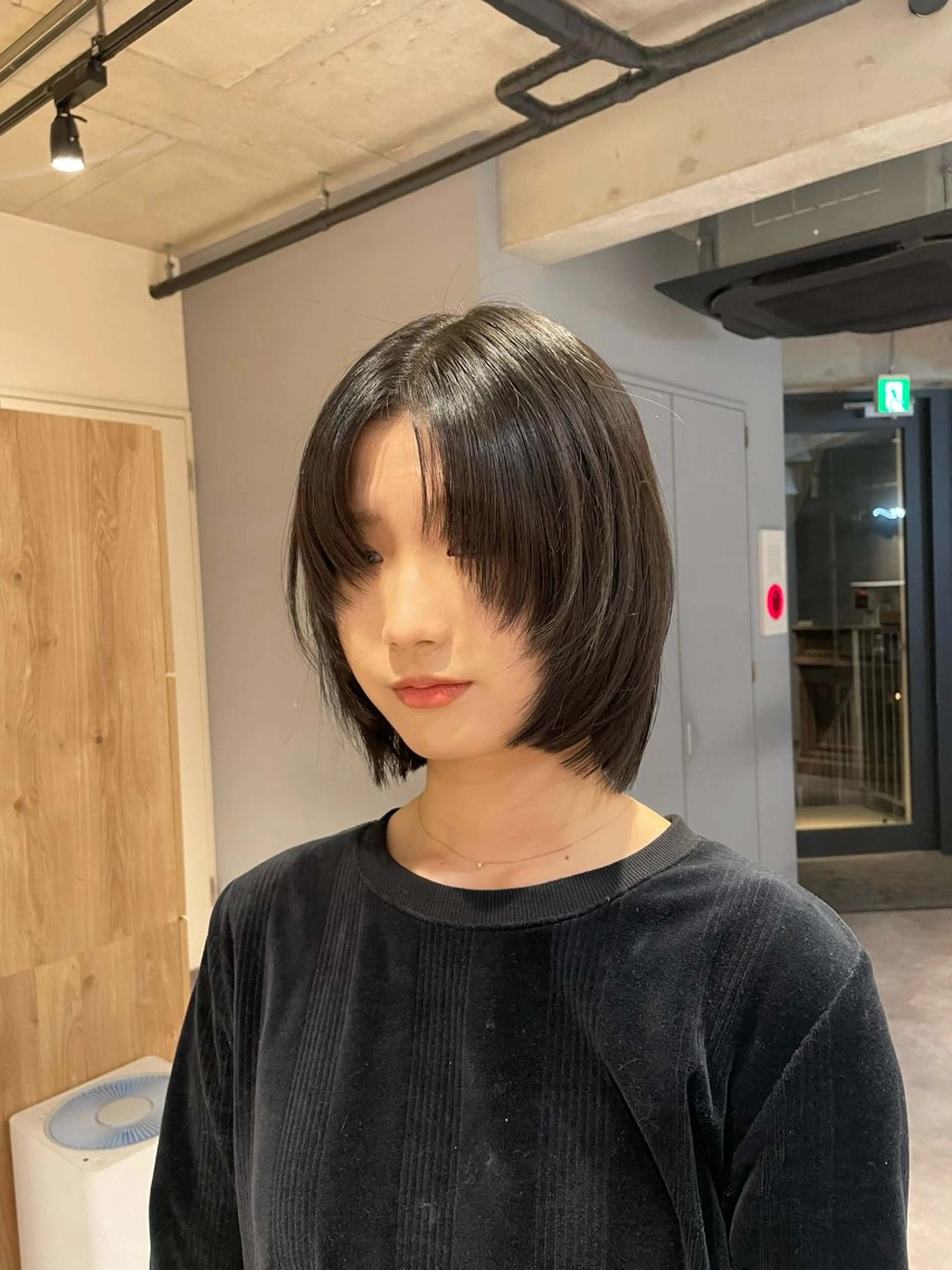 ショート カラー アッシュ 透明感カラー オリーブアッシュ 顔周りカット カット ヘアカラー 葉月/ボブ/ 透明感カラー／中目黒のヘアスタイル