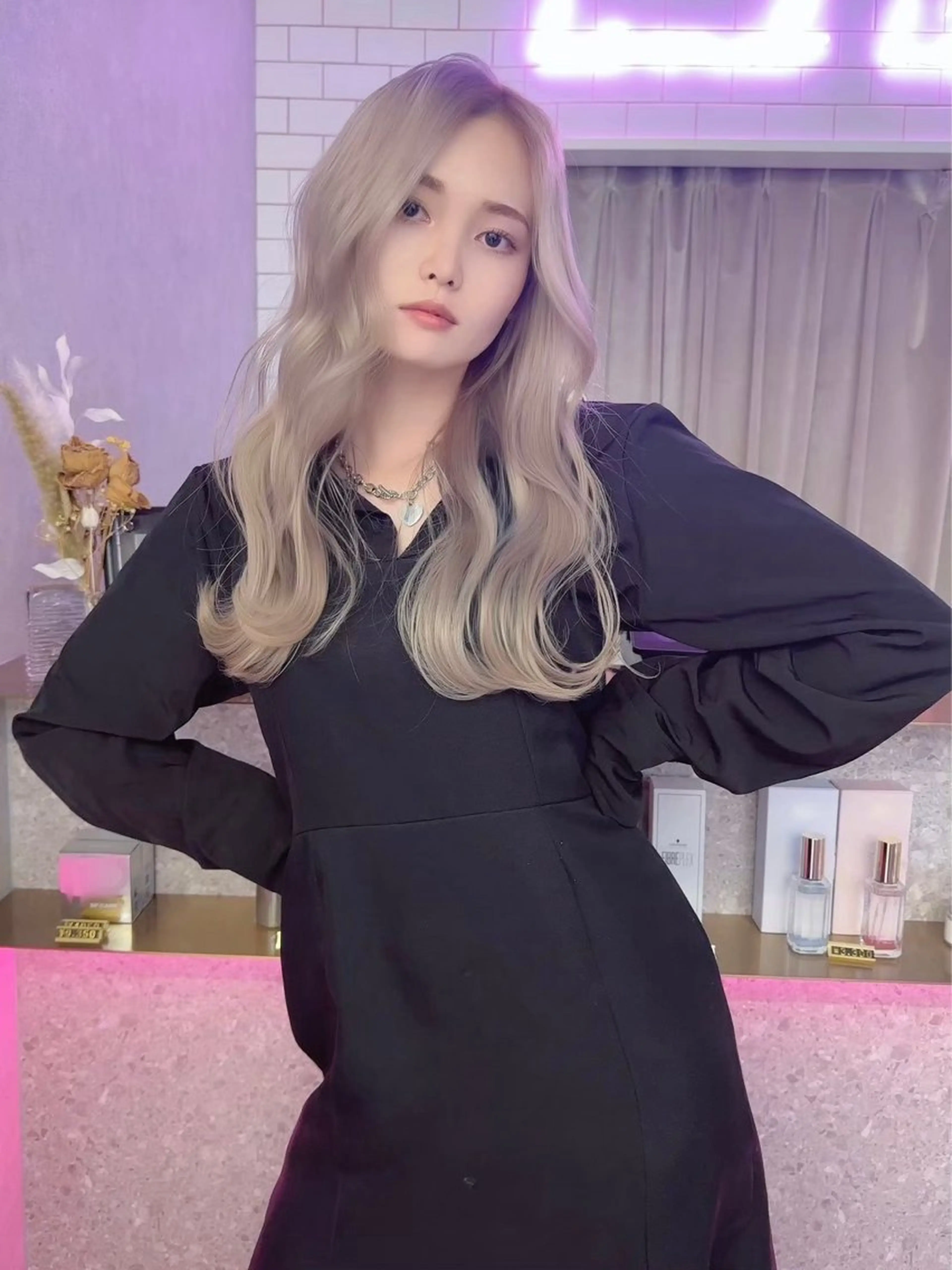 ロング カラー ハイトーンカラー 韓国風ヘア お悩み解決特化美容師 🌟本郷壮一郎のヘアスタイル