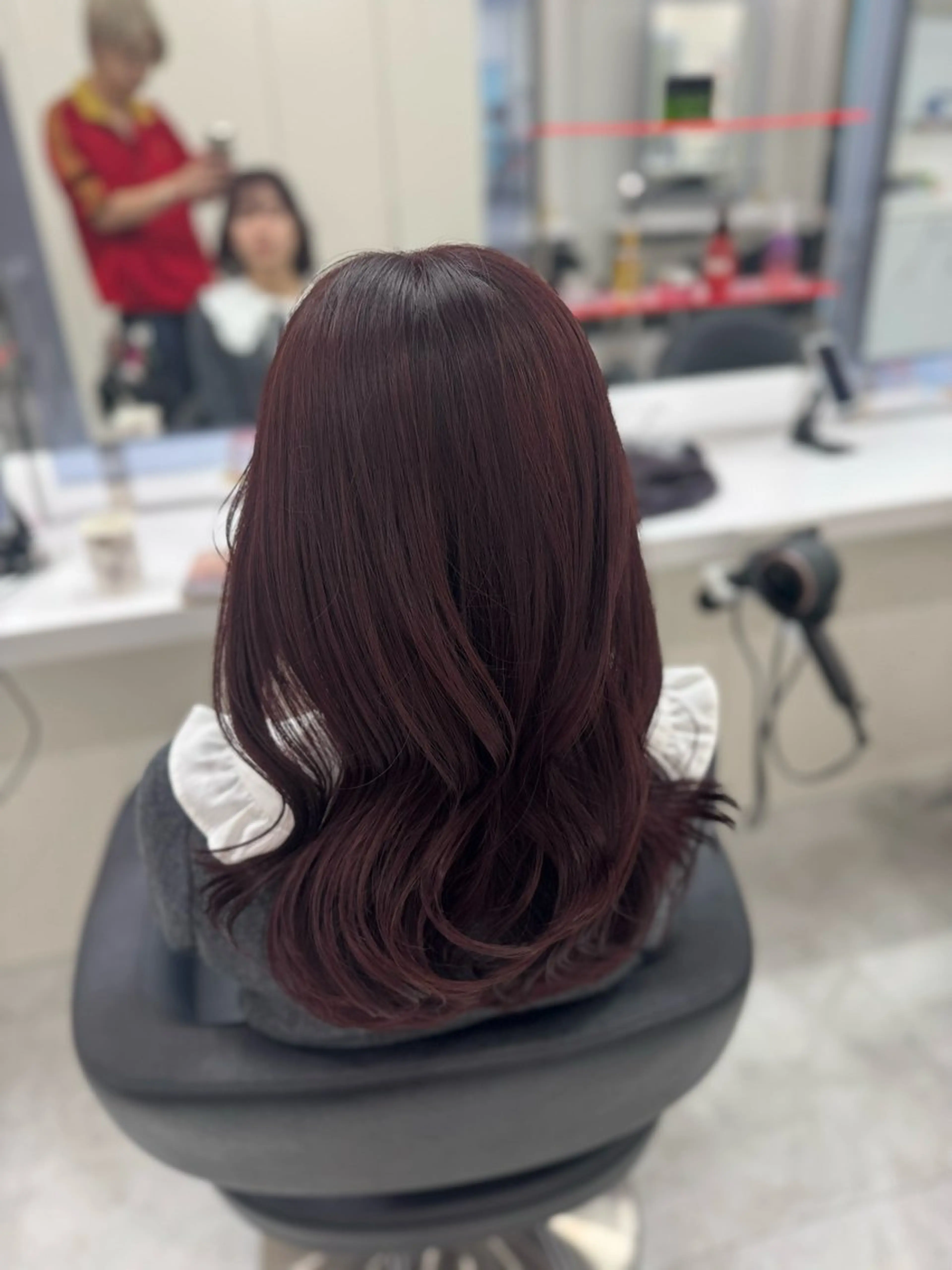 セミロング カラー ピンクカラー カット ヘアカラー 【直前割】透ける艶髪 ♡ストレートのヘアスタイル