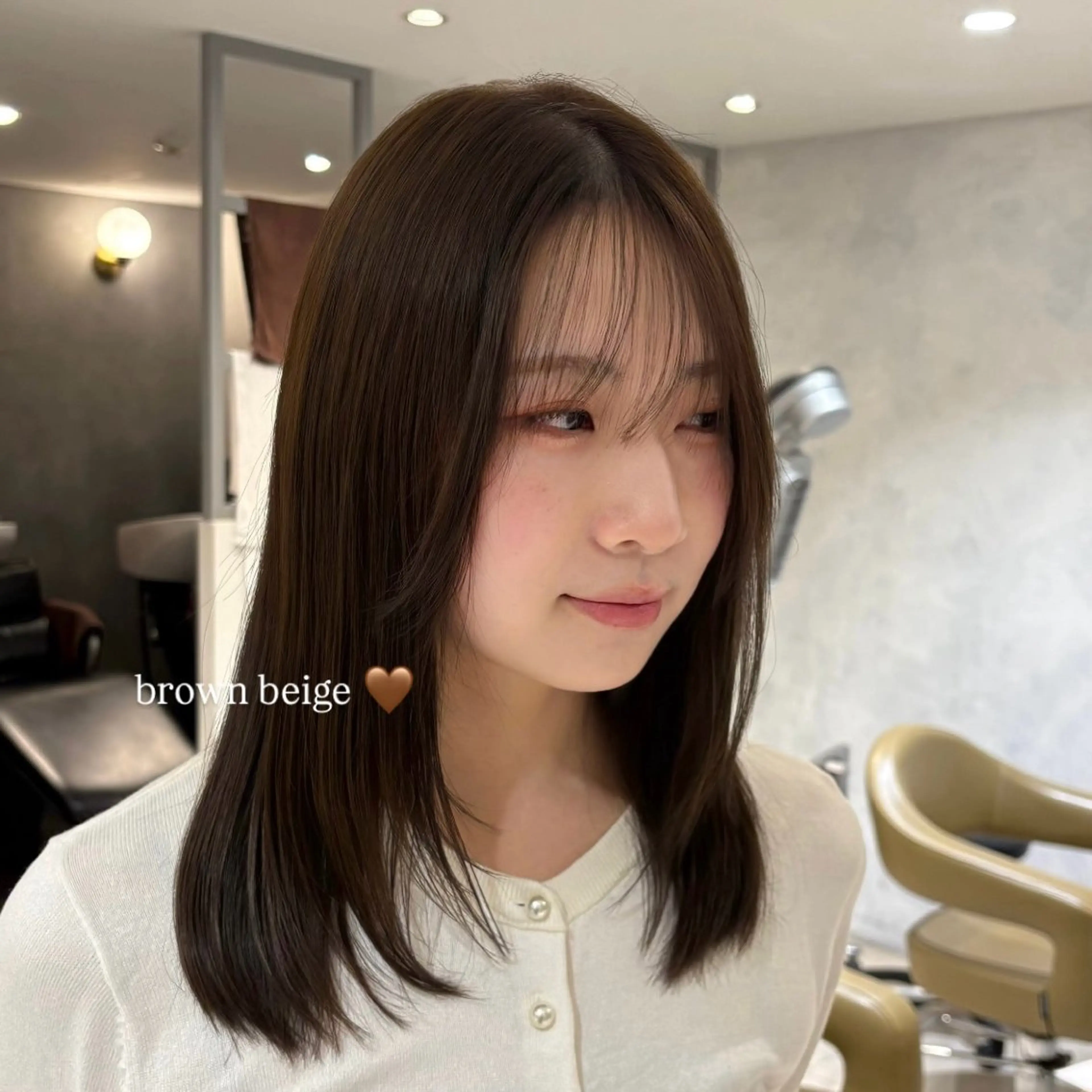 カラー ベージュカラー ブラウンカラー ブラウンベージュ ヘアカラー 🌿‬natural color🌼チサのヘアスタイル