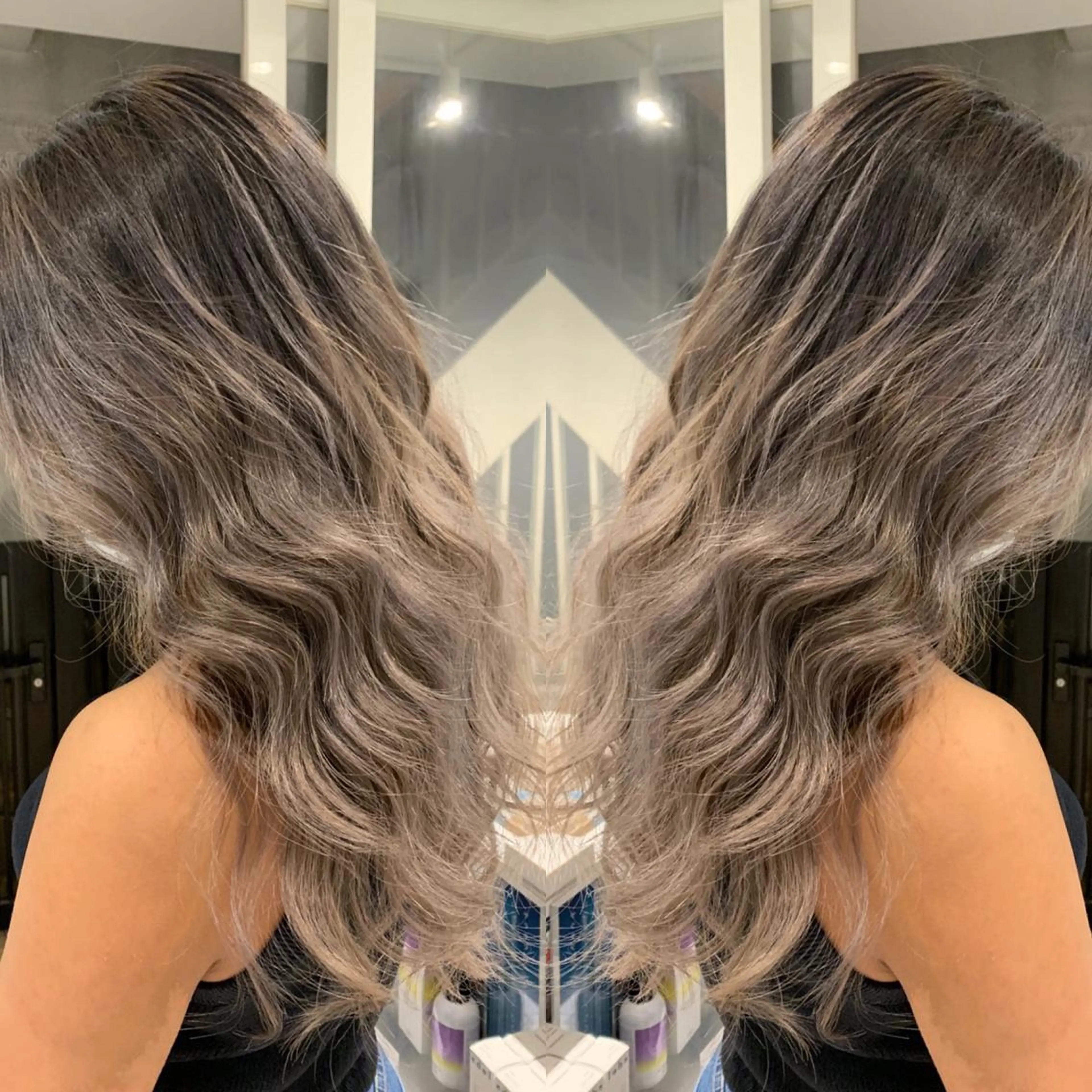 ロング カラー ヘアアレンジ バレイヤージュ レイヤーカット ヘアカラー 🎨カラー満足度 500%💫ヅル💫のヘアスタイル