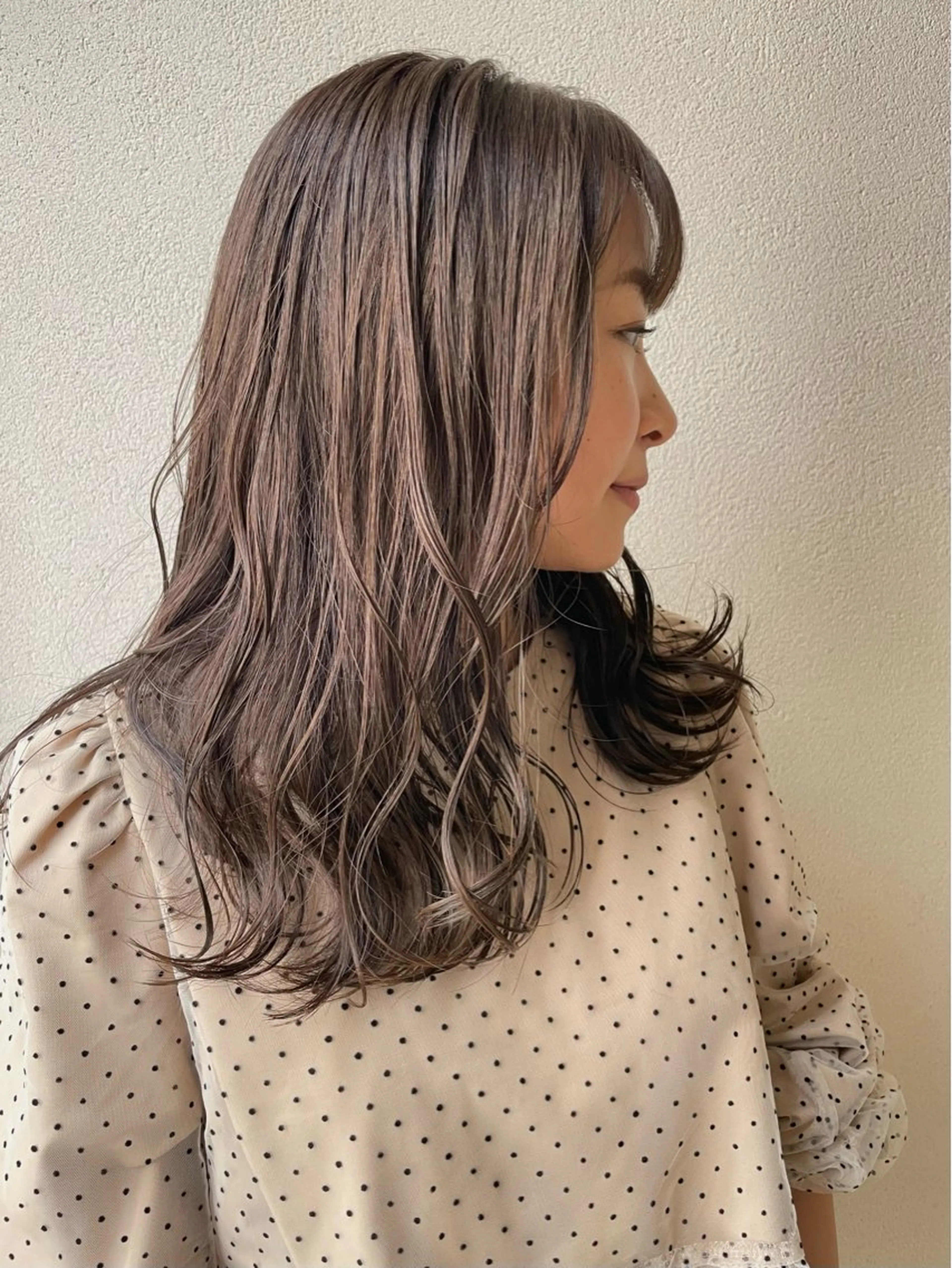 セミロング カラー アッシュ アッシュブラウン ブラウンカラー 顔周りカット 沢田 瞳のヘアスタイル