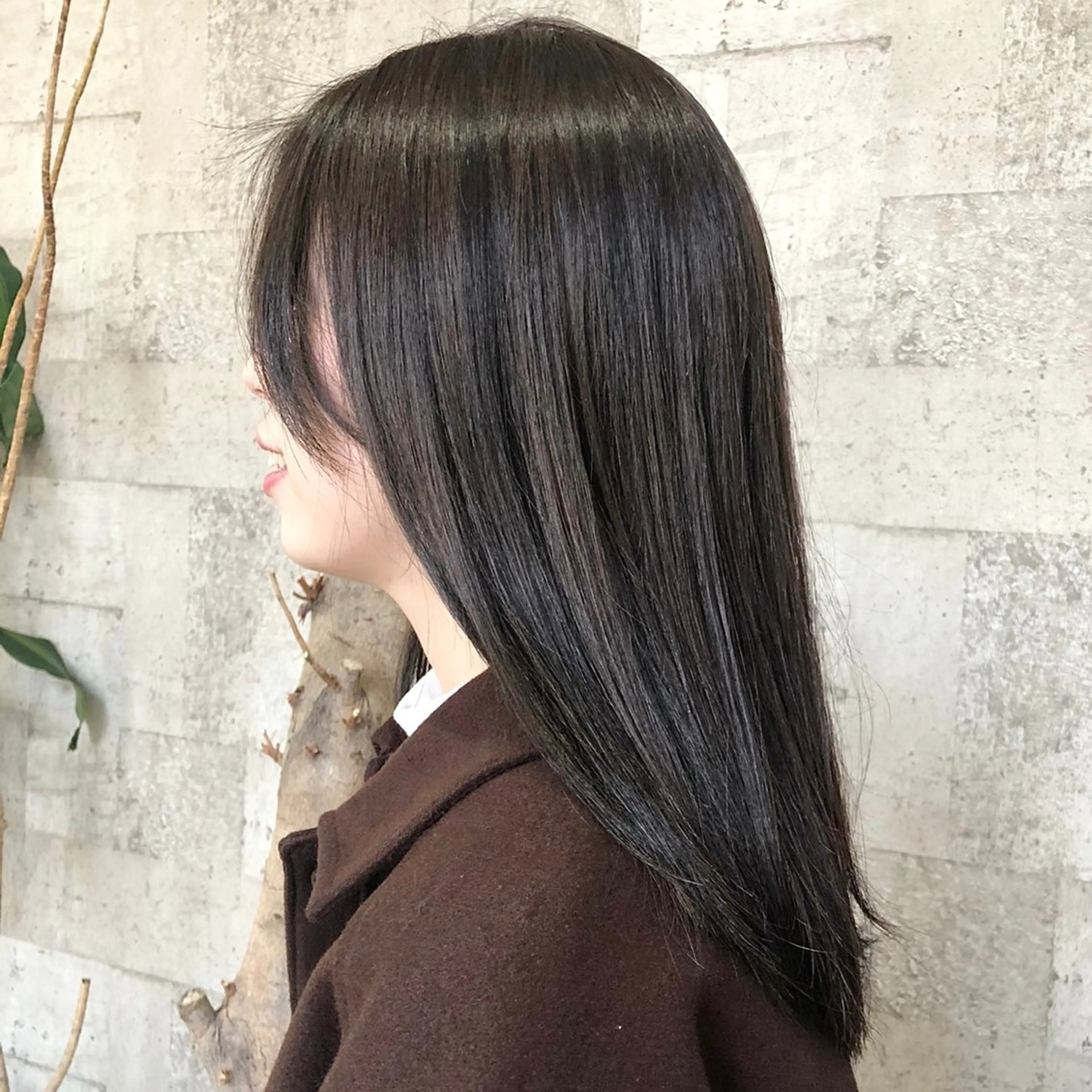 セミロング カラー アッシュ ハイライトカラー ハイライト 髪質改善 村上 遥香 店長スタイリストのヘアスタイル