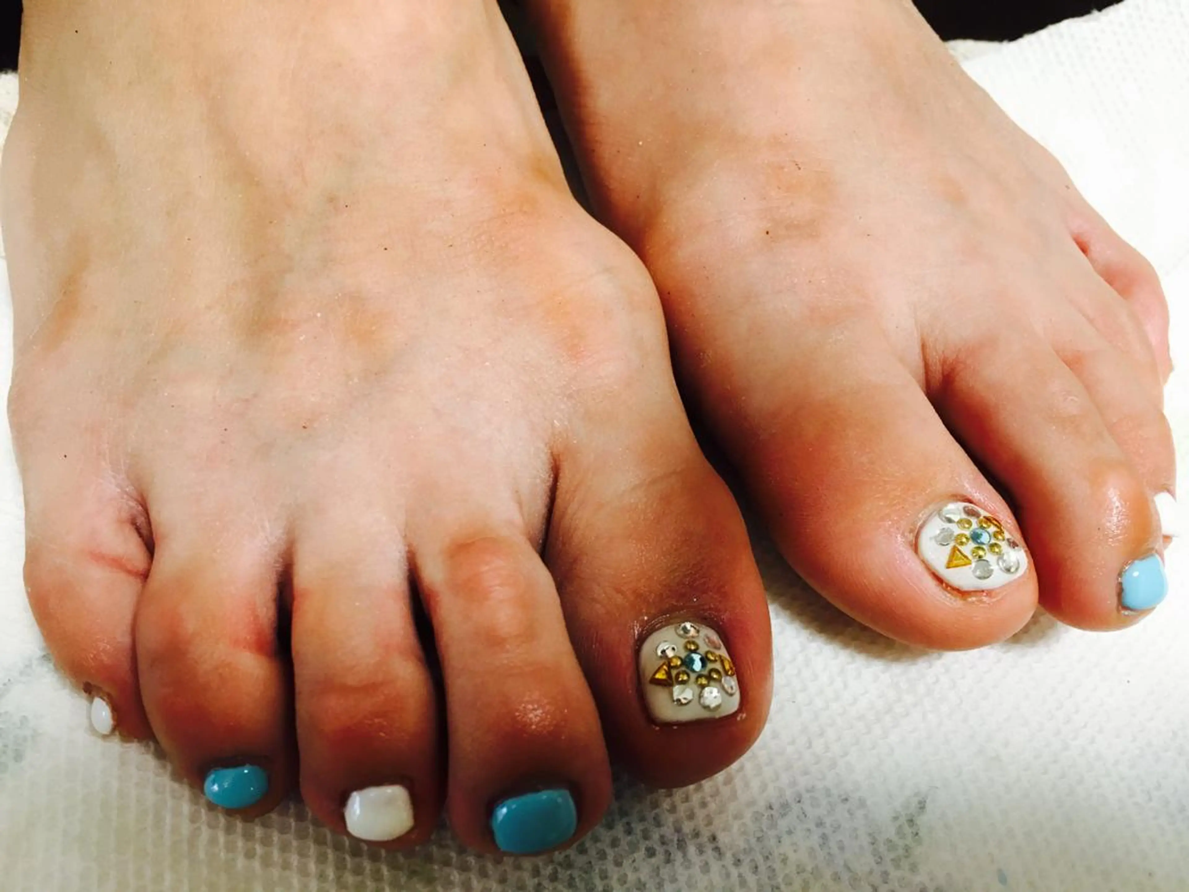 ネイル フットネイル emi ...の眉毛・アイブロウイメージ