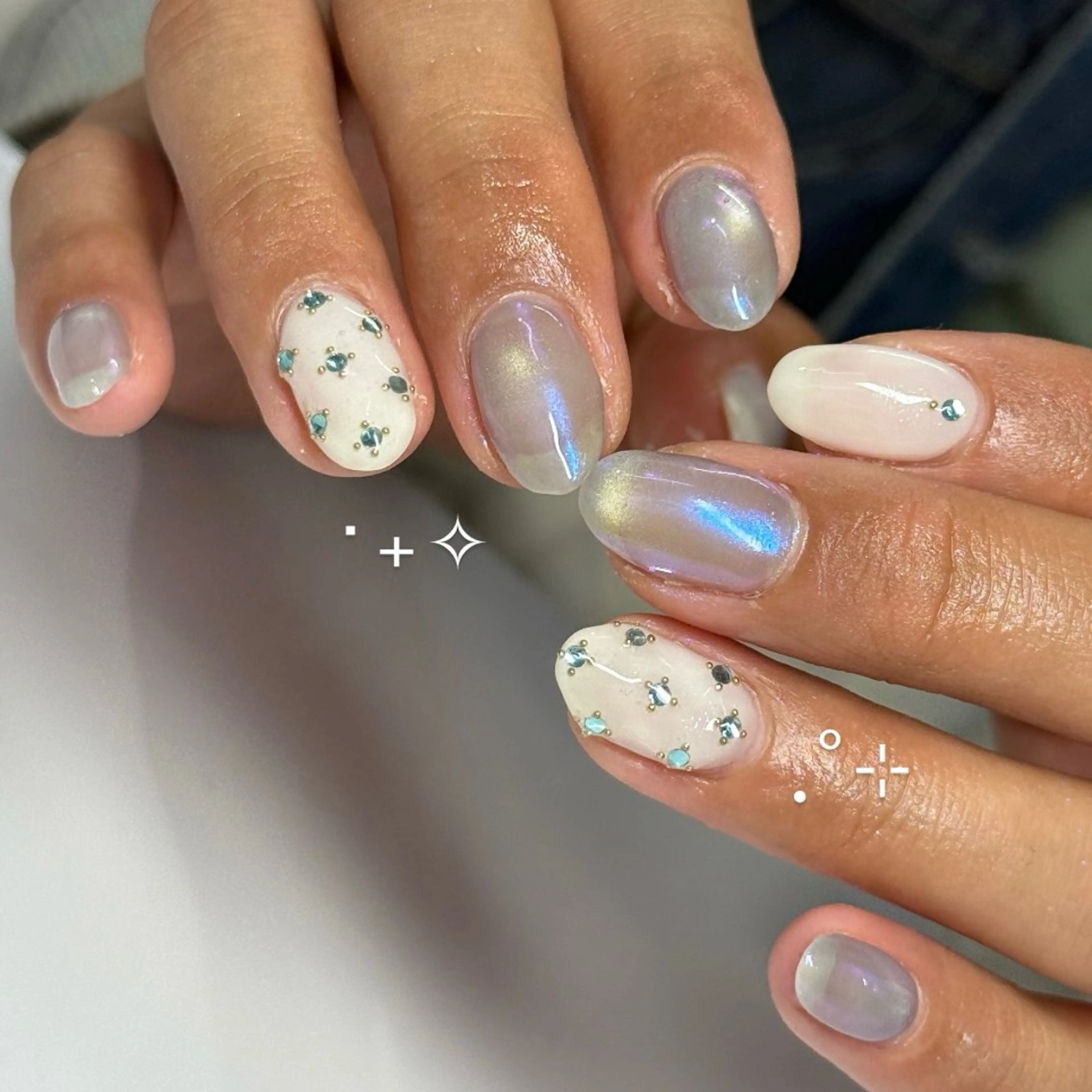 ネイル オーロラネイル ハンドネイル WOLTOKYO渋谷 yunaのネイルデザイン