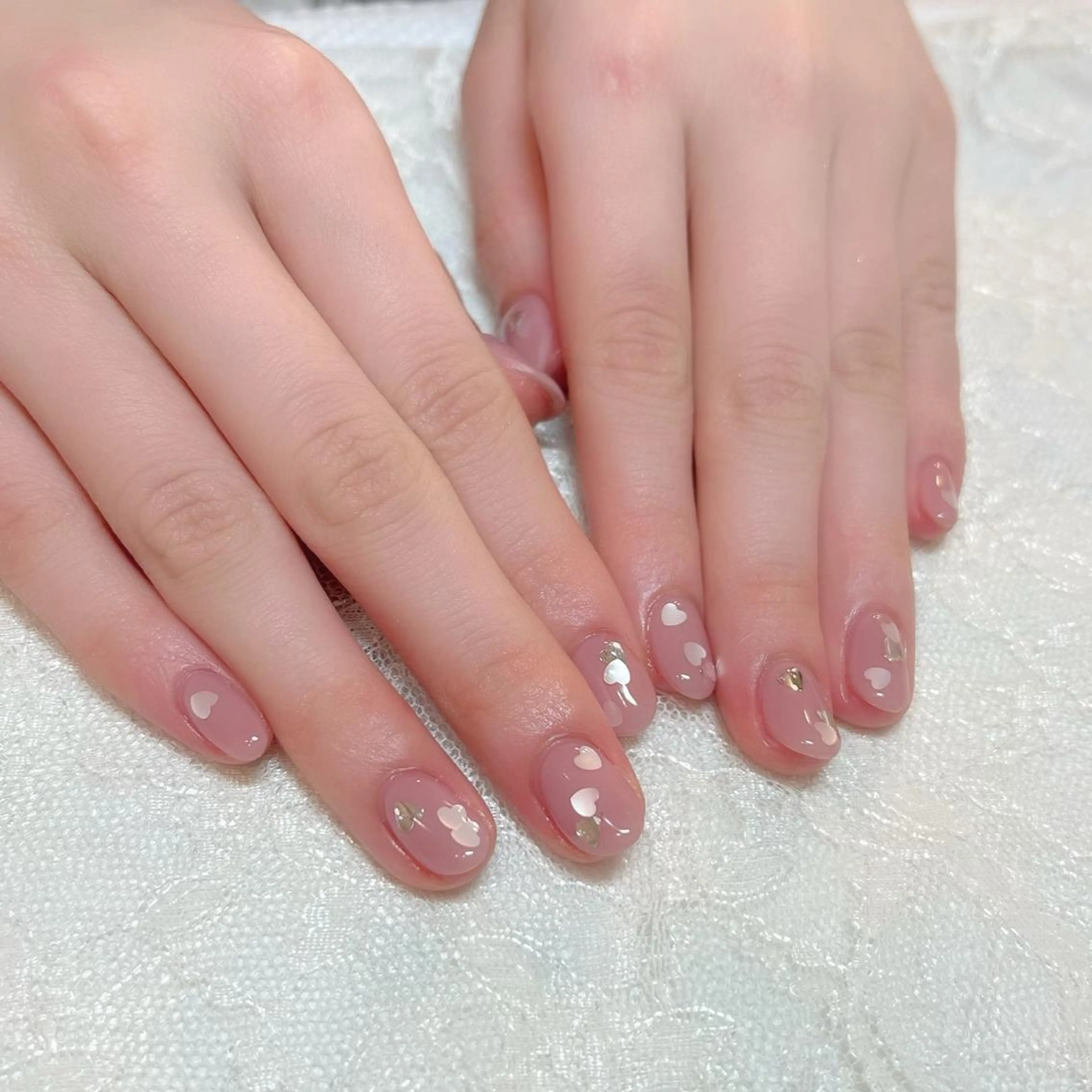 ネイル ハート シルバー ホワイト ハンドネイル aoinail所属・aoi nailのネイルデザイン