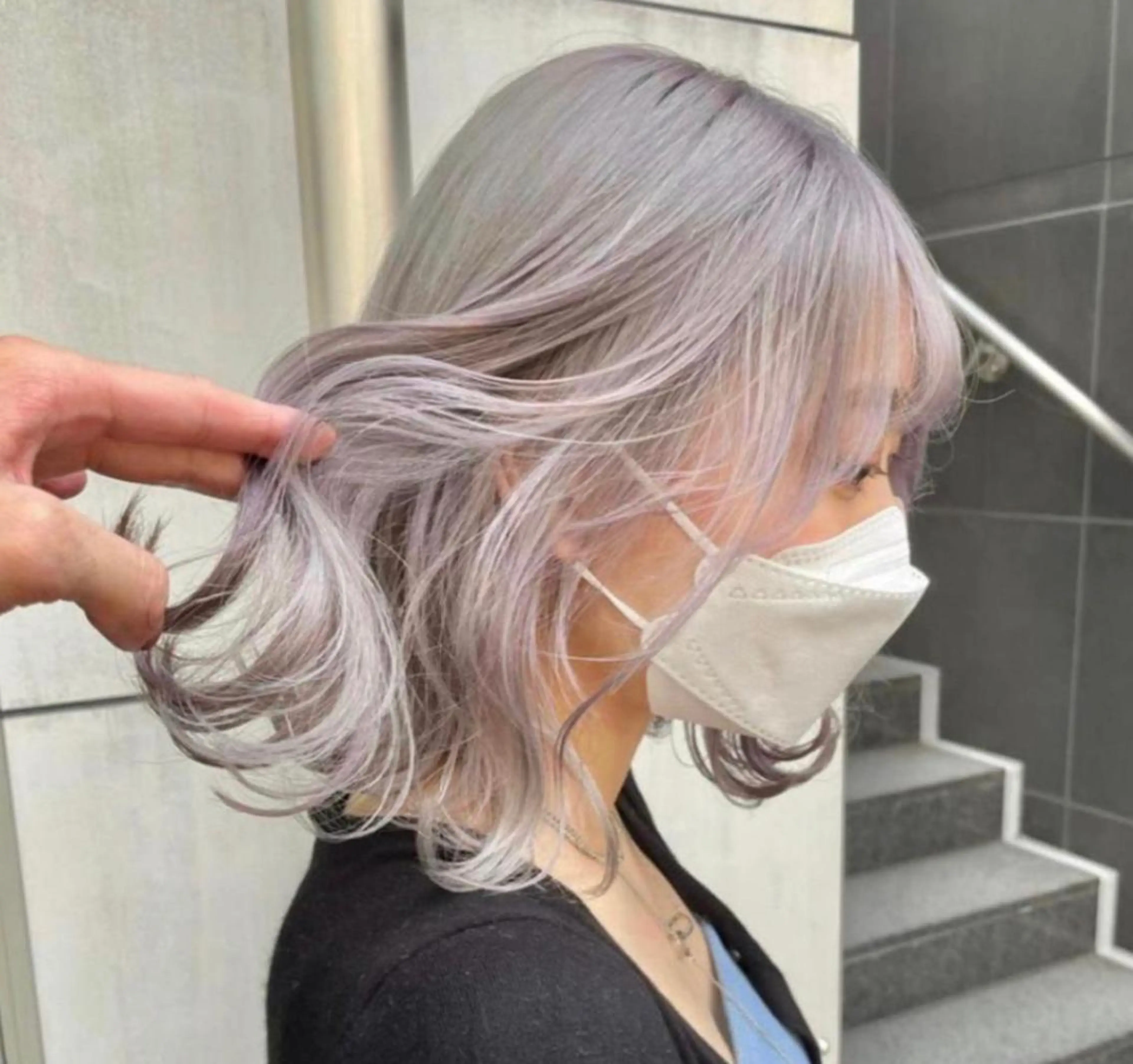 セミロング カラー ヘアアレンジ ヘアカラー 🌹TikTok4万 フォロワー🌹AKIのヘアスタイル