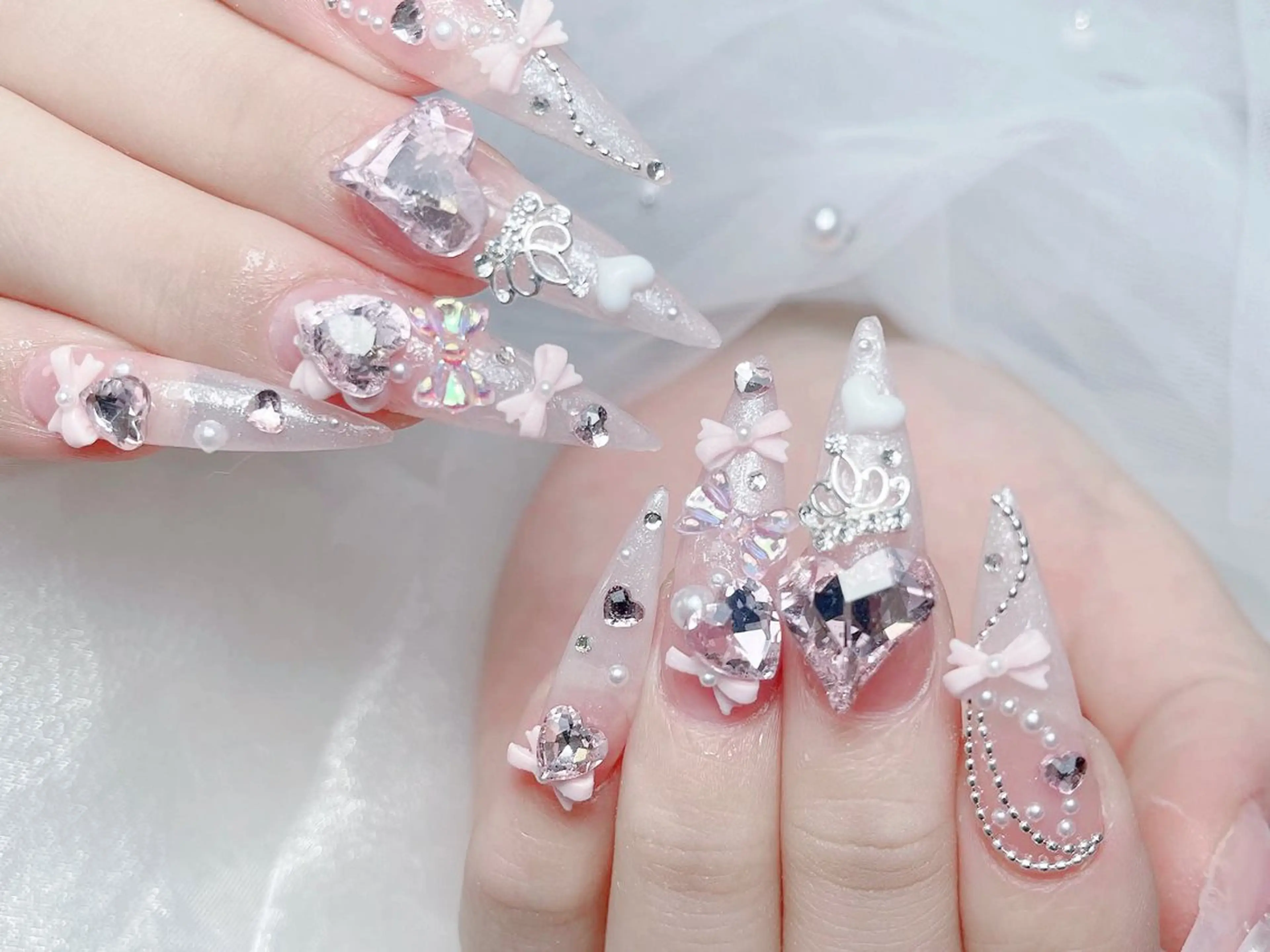 ネイル 成人式 ロングネイル マグネットネイル 大理石ネイル(マーブル) リボン ハンドネイル MoMoA Nail ネイル長さ出し専門店のネイルデザイン