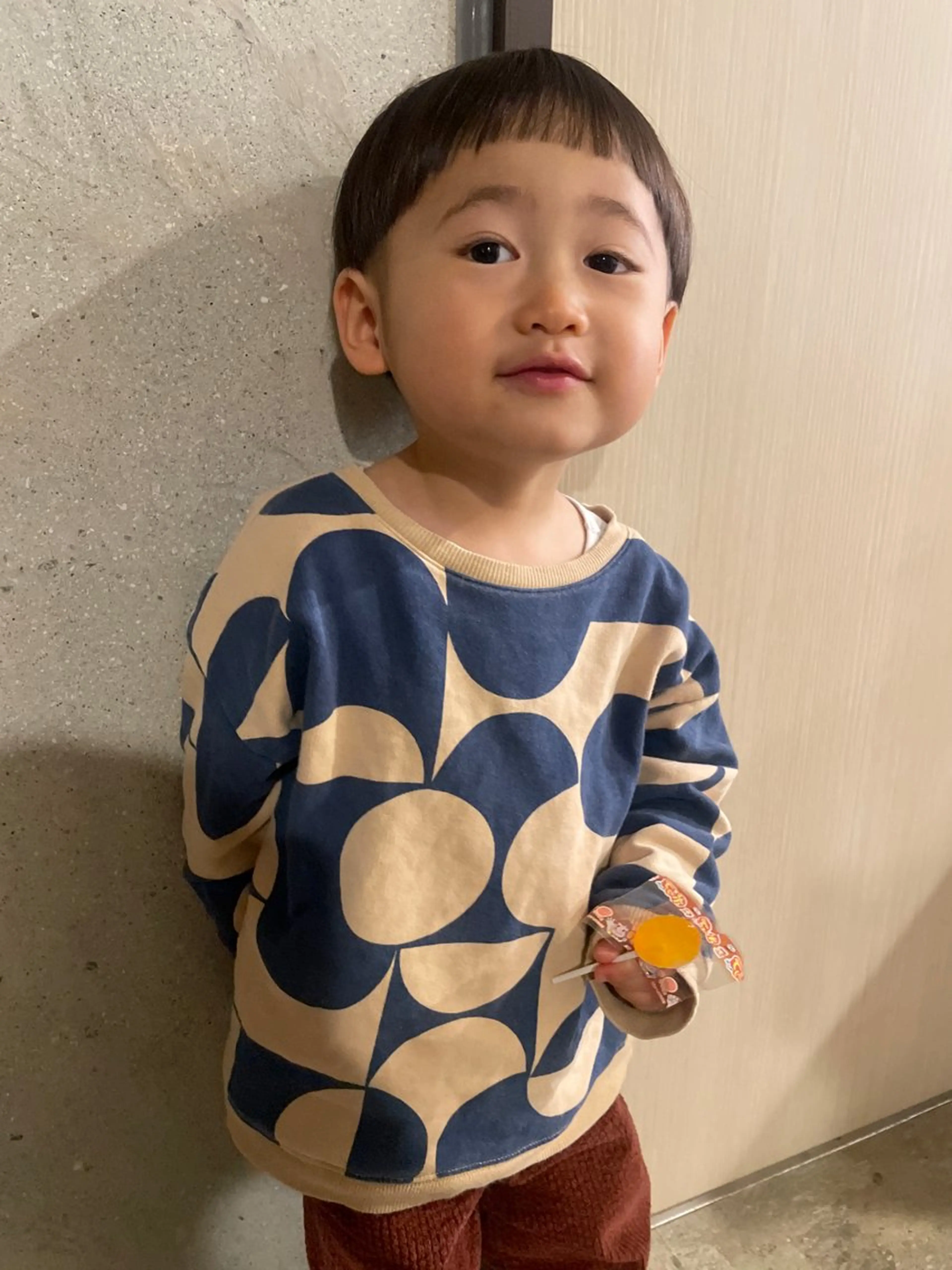 ショート カット さの あやねのヘアスタイル