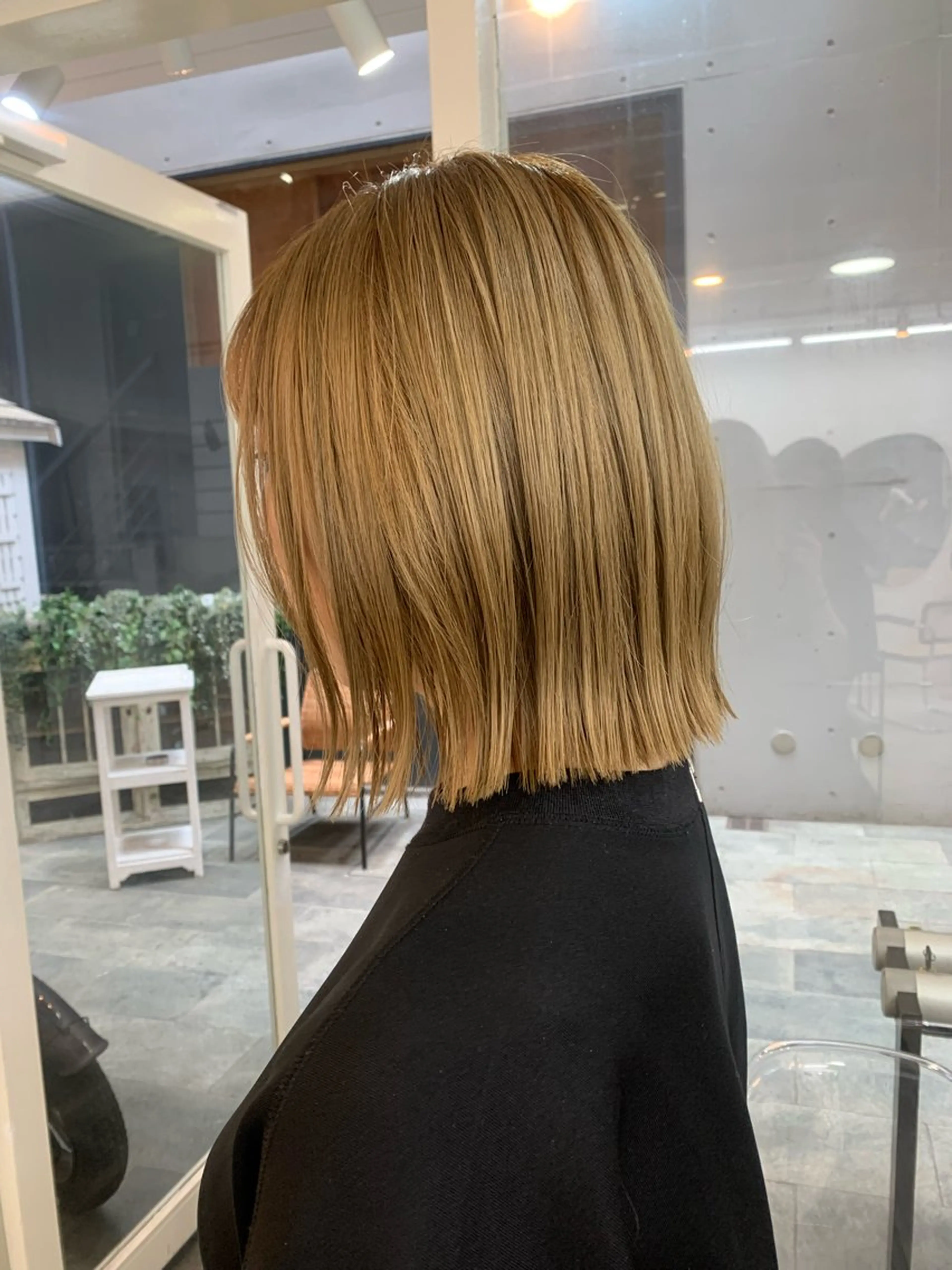 セミロング カラー ✨顔まわりカット ✨渋谷人気No.1✨のヘアスタイル