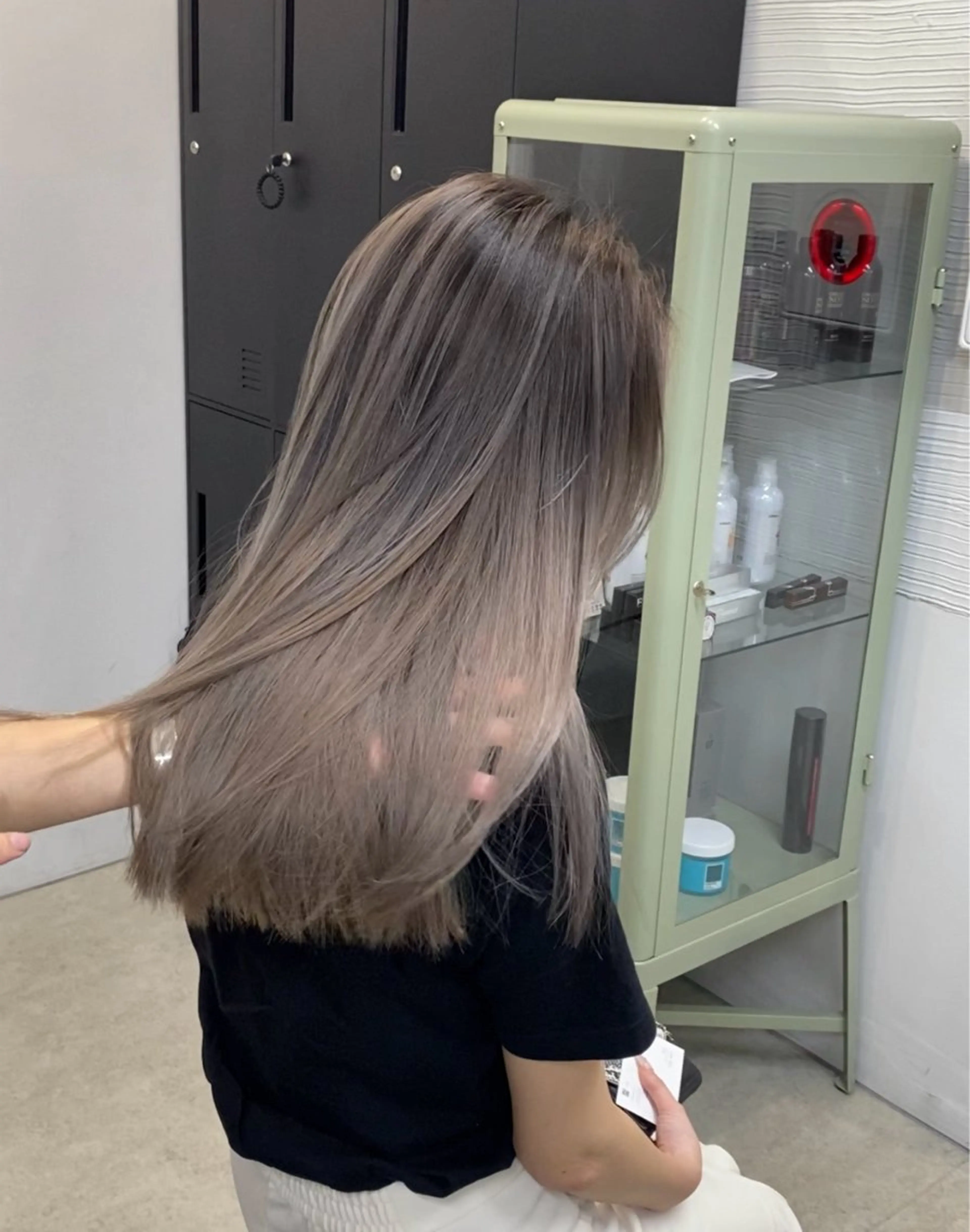 ロング カラー ハイライト、レイヤー カット/西梅田/中西のヘアスタイル