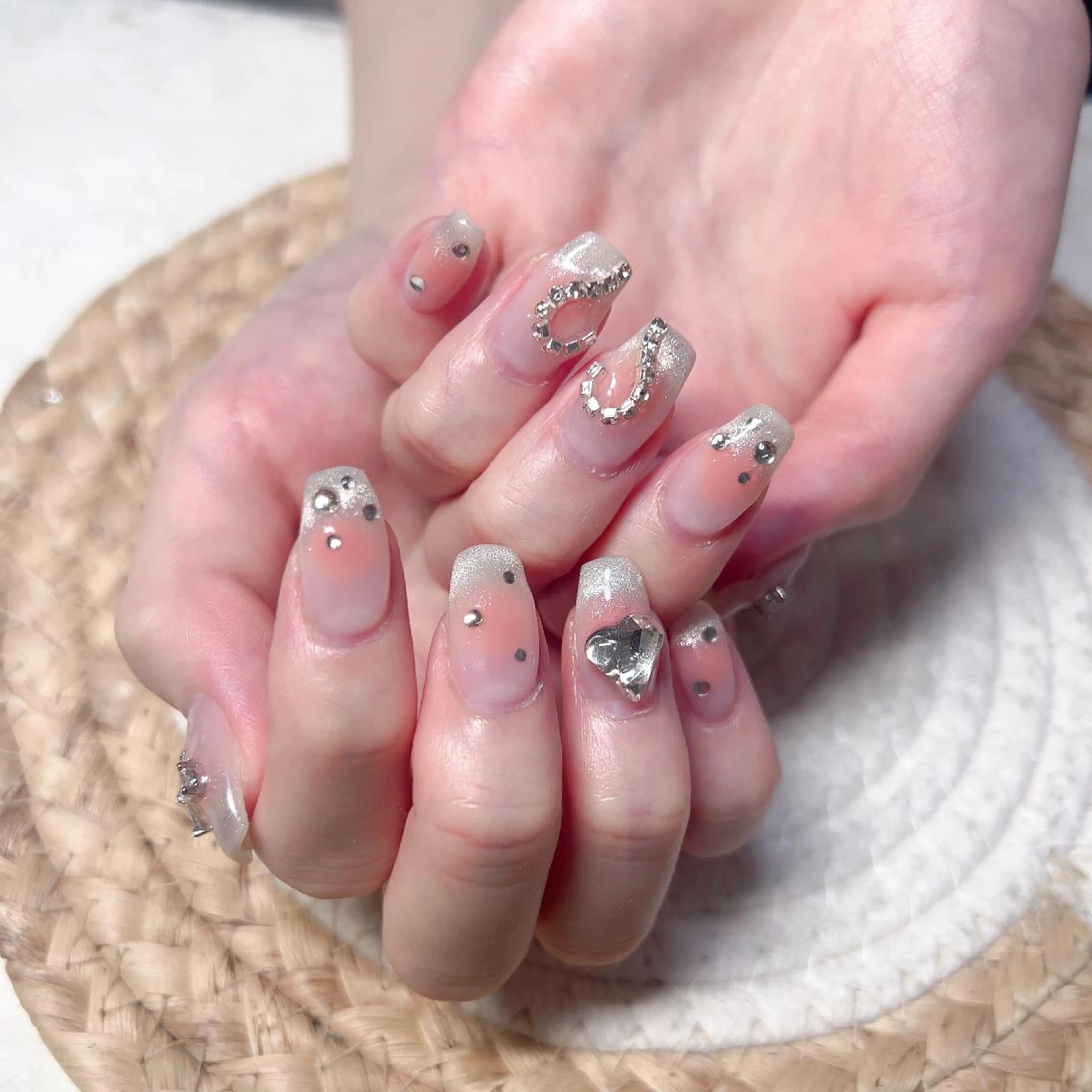 ネイル Maggie Nail🦩のネイルデザイン