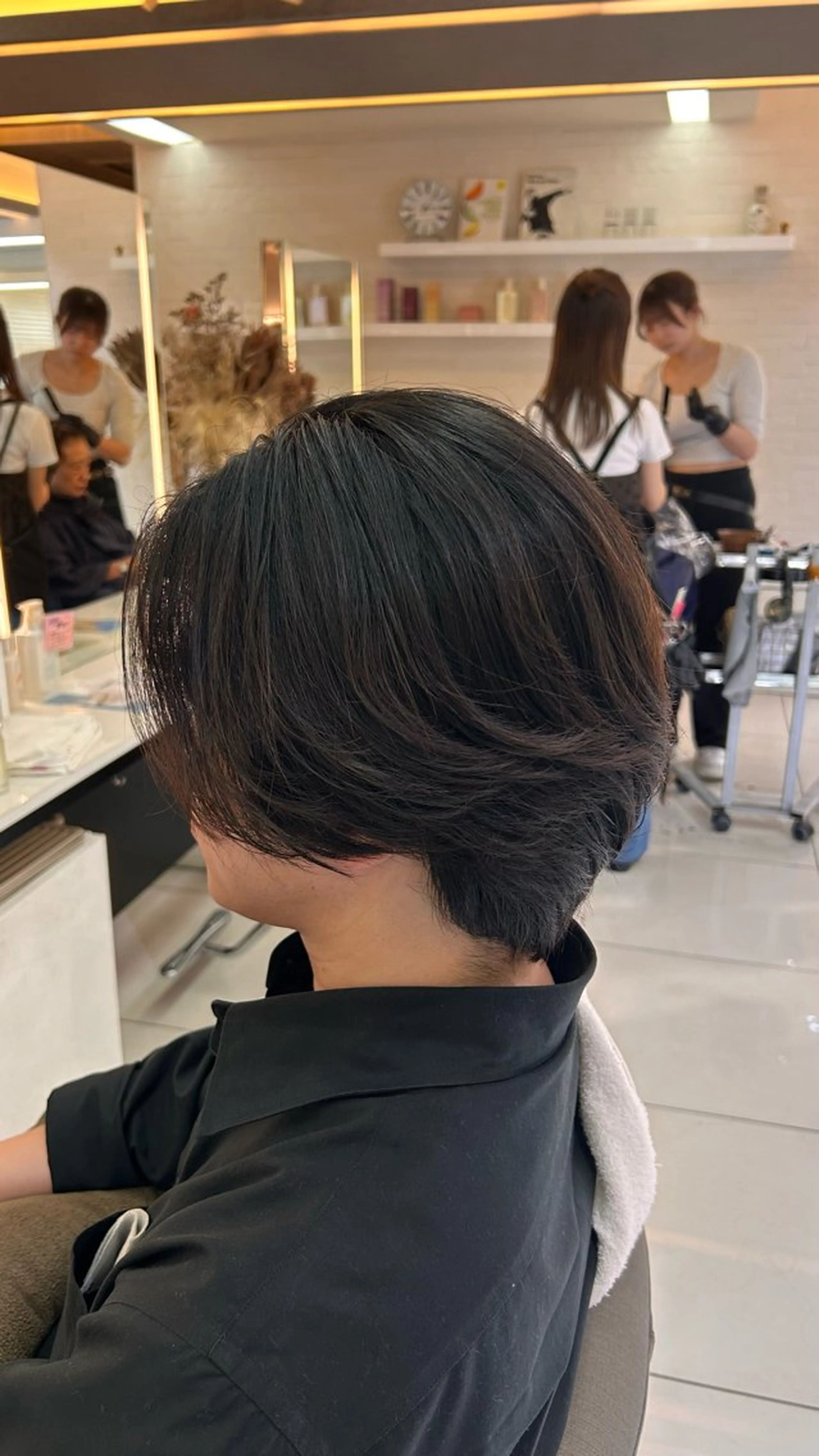 メンズ コテ巻きパーマ/ 韓国レイヤー/ナオのヘアスタイル