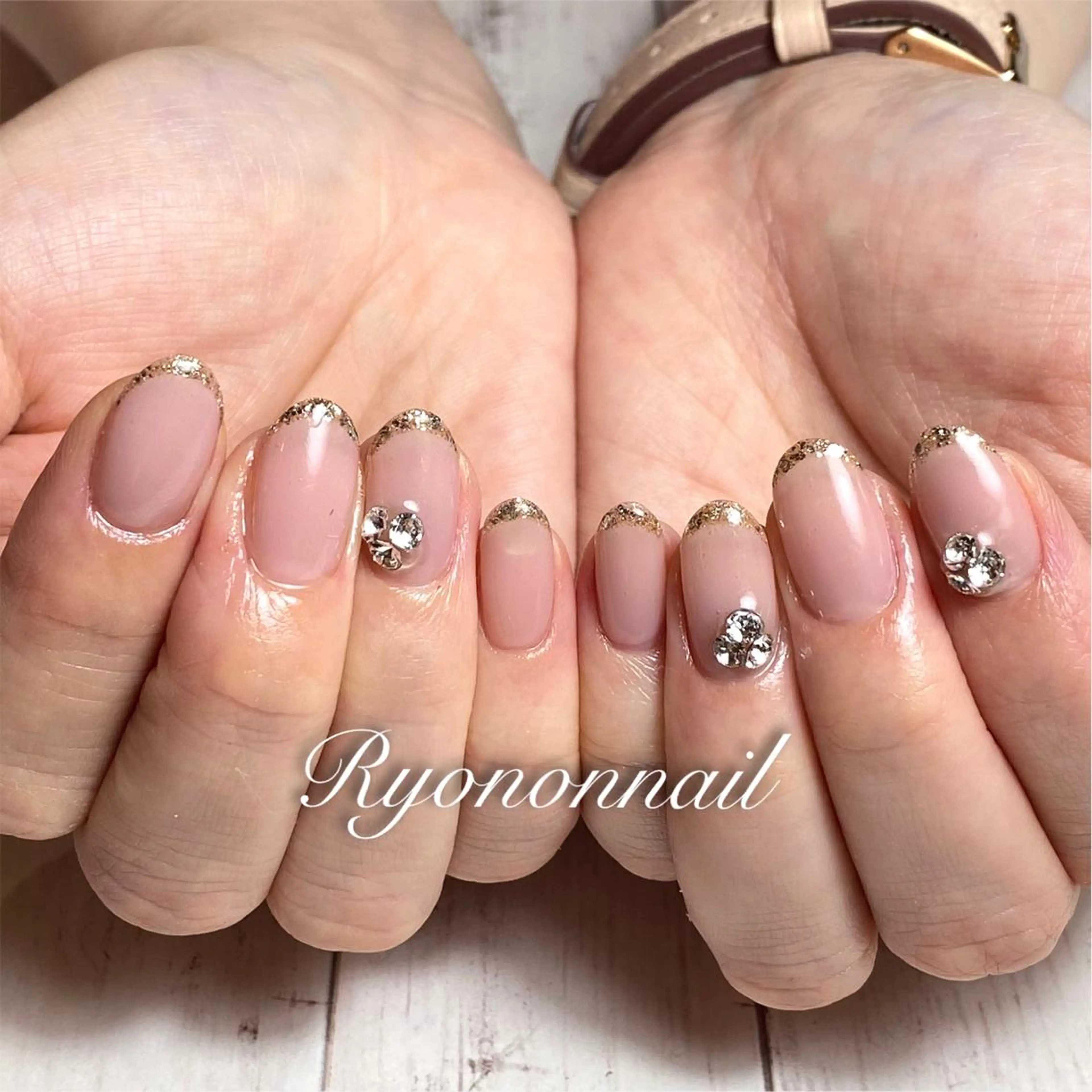 ネイル ラメ(グリッター) ストーンネイル Ryononnail(リョノンネイル)所属・Ryononnail 上谷典子のネイルデザイン