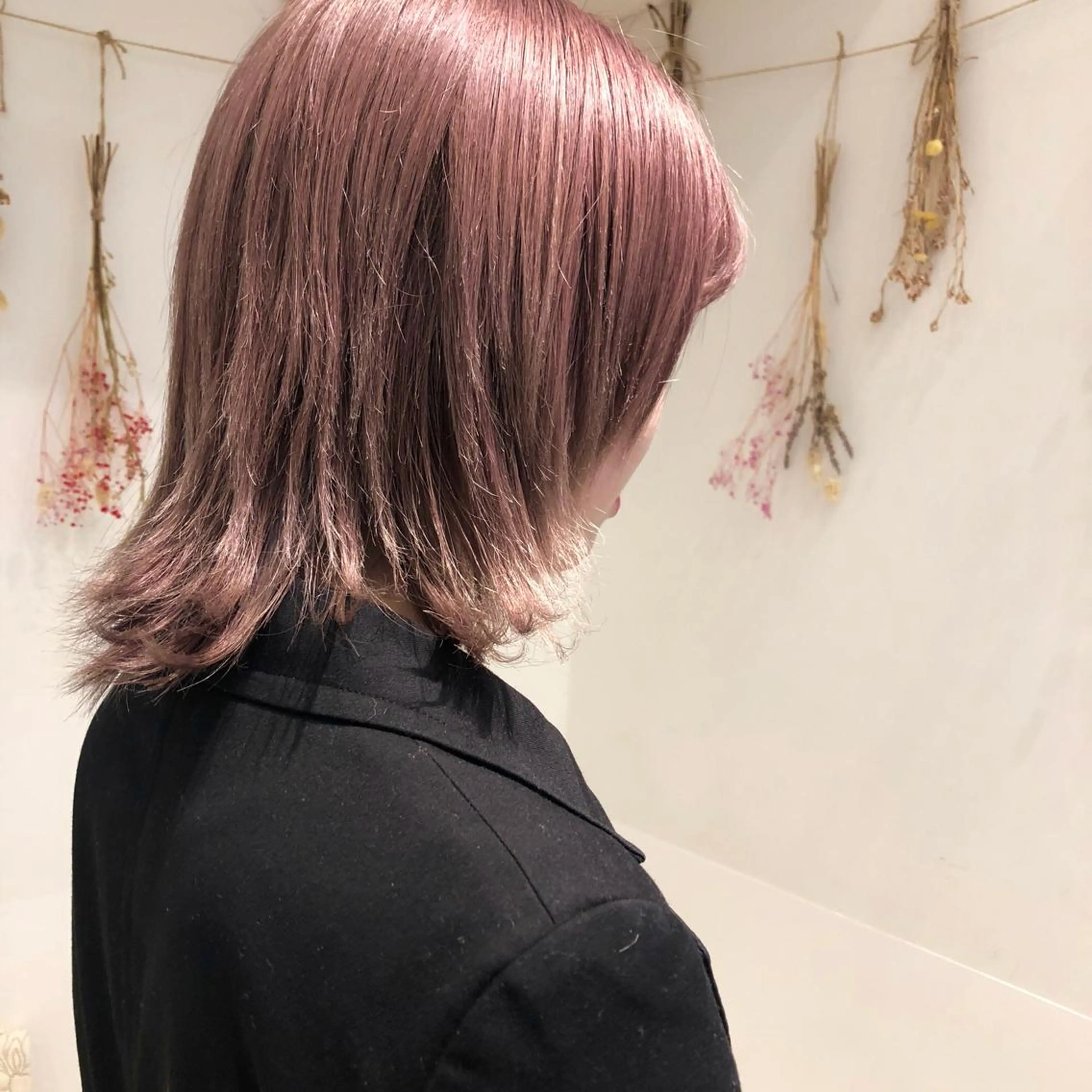 ショート カラー アッシュ ブリーチ ピンクカラー はだゆうき @hadadan08のヘアスタイル