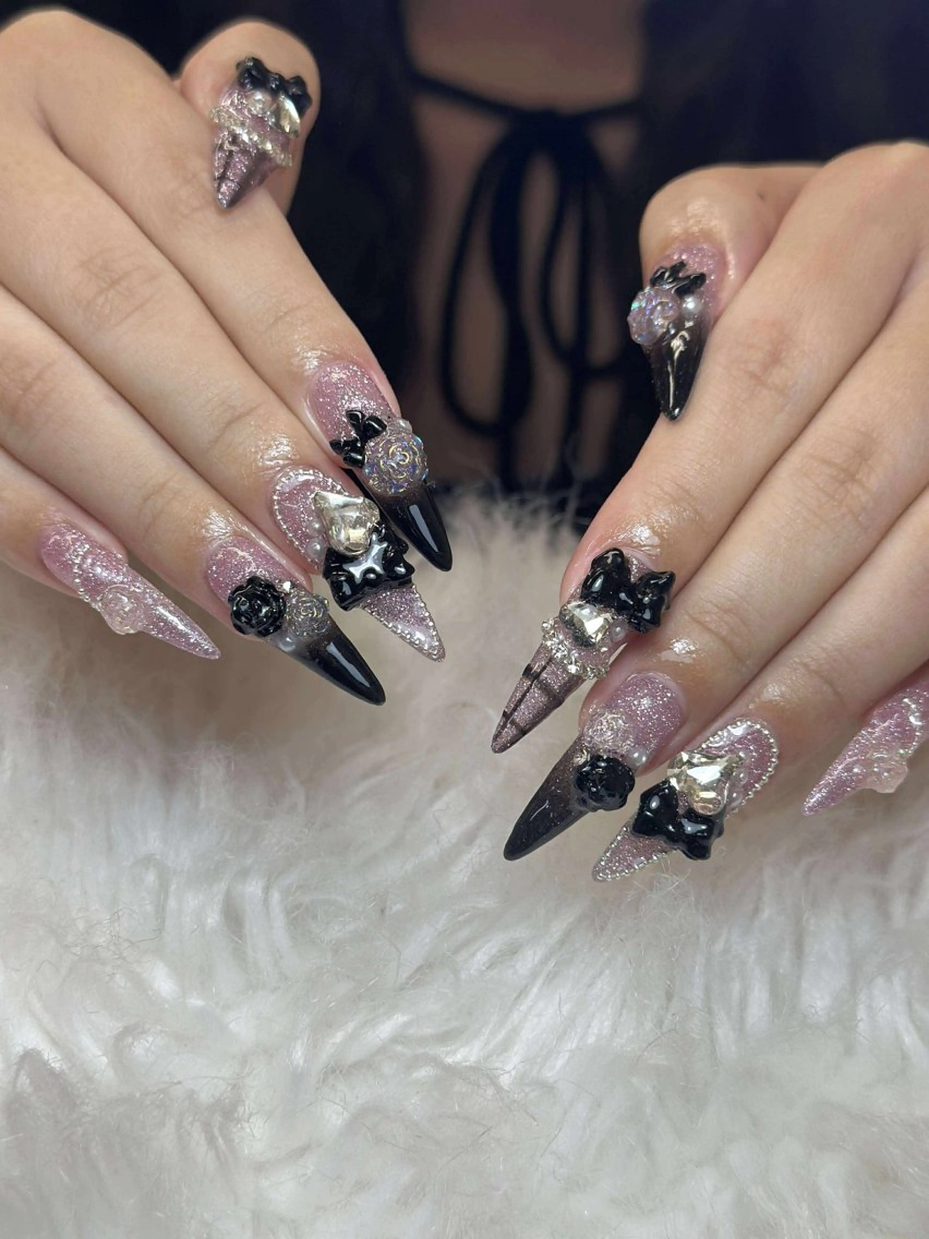 ネイル フレンチネイル ジェルネイル ガーリー 韓国ネイル ロングネイル ハンドネイル NieNail Nezukoのネイルデザイン