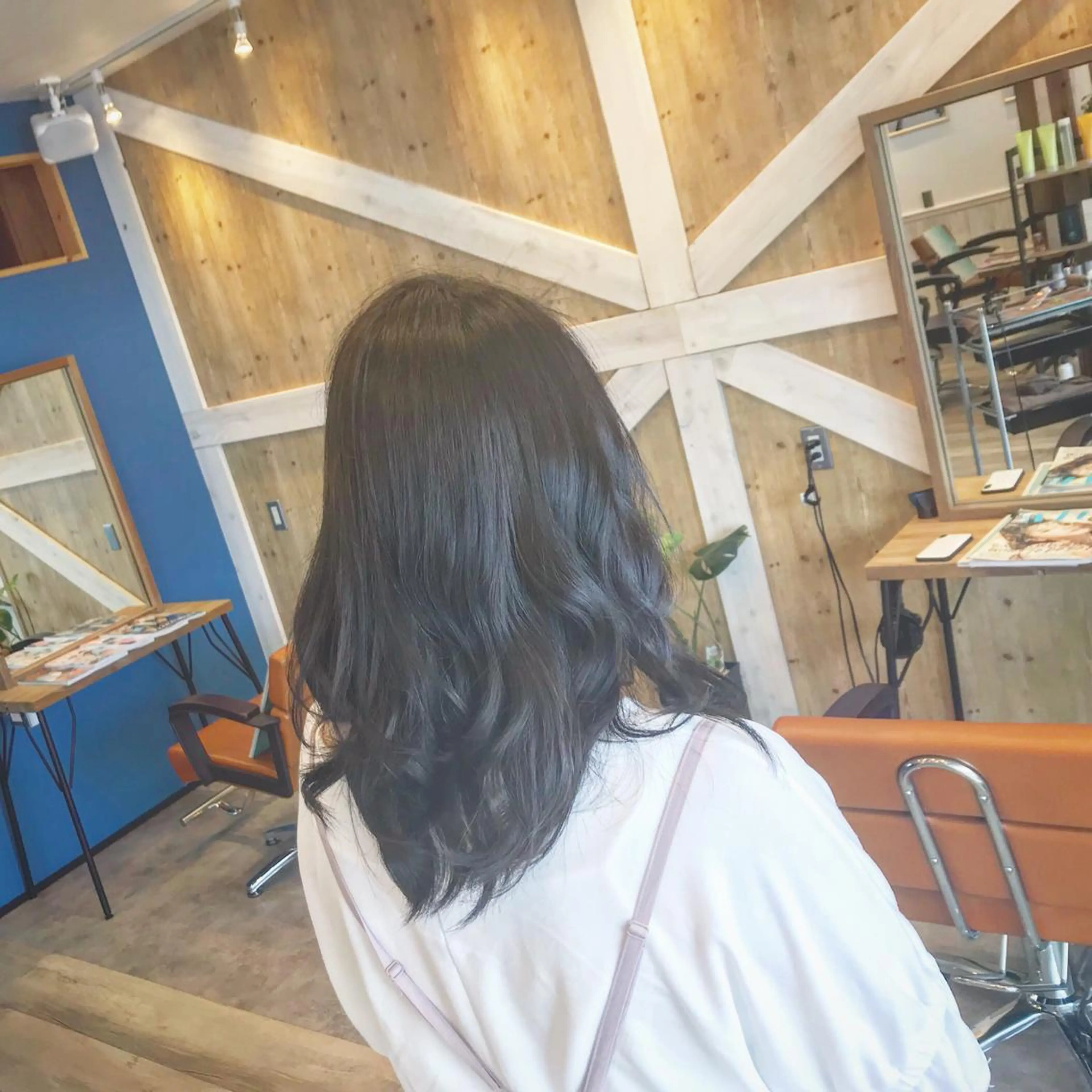 セミロング カラー ルクールヘアー プレジー所属・渡邉 幸汰のヘアスタイル