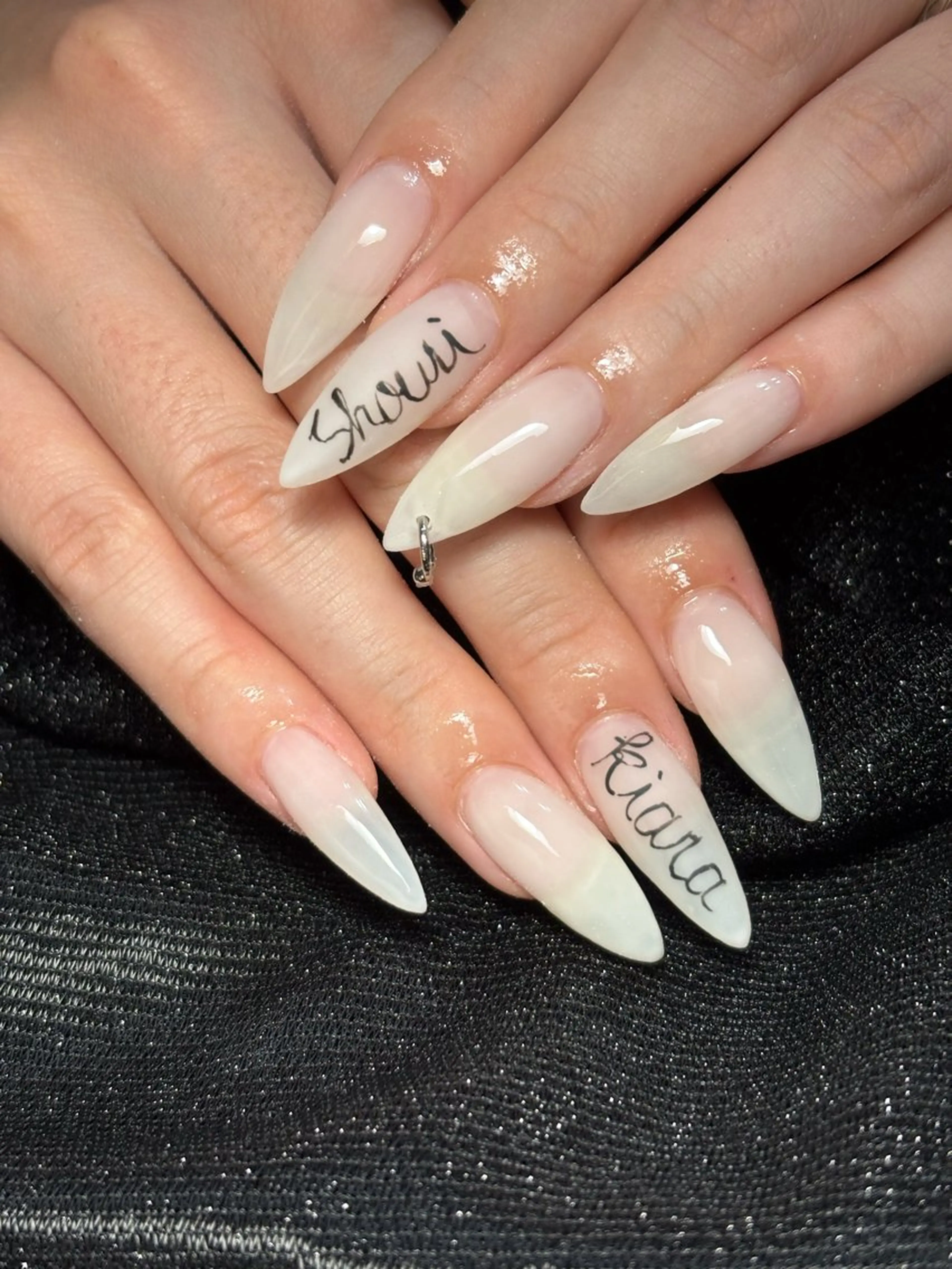 ネイル ハンドネイル フットネイル ✴︎ Delightのネイルデザイン