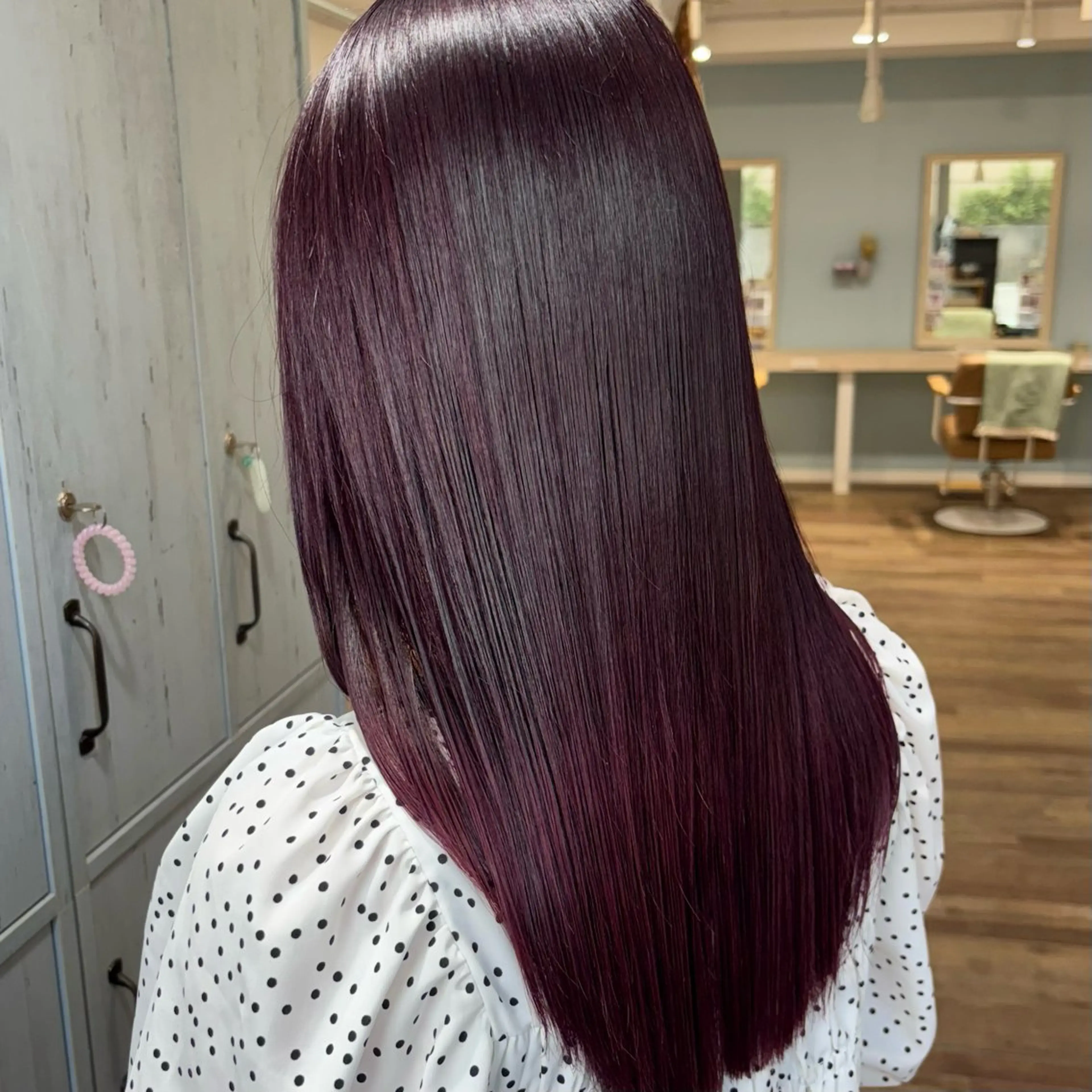 ロング カラー ブリーチ ブリーチなしカラー カット ヘアカラー トリートメント 暖色カラー/ボルドー /赤髪/yusaのヘアスタイル