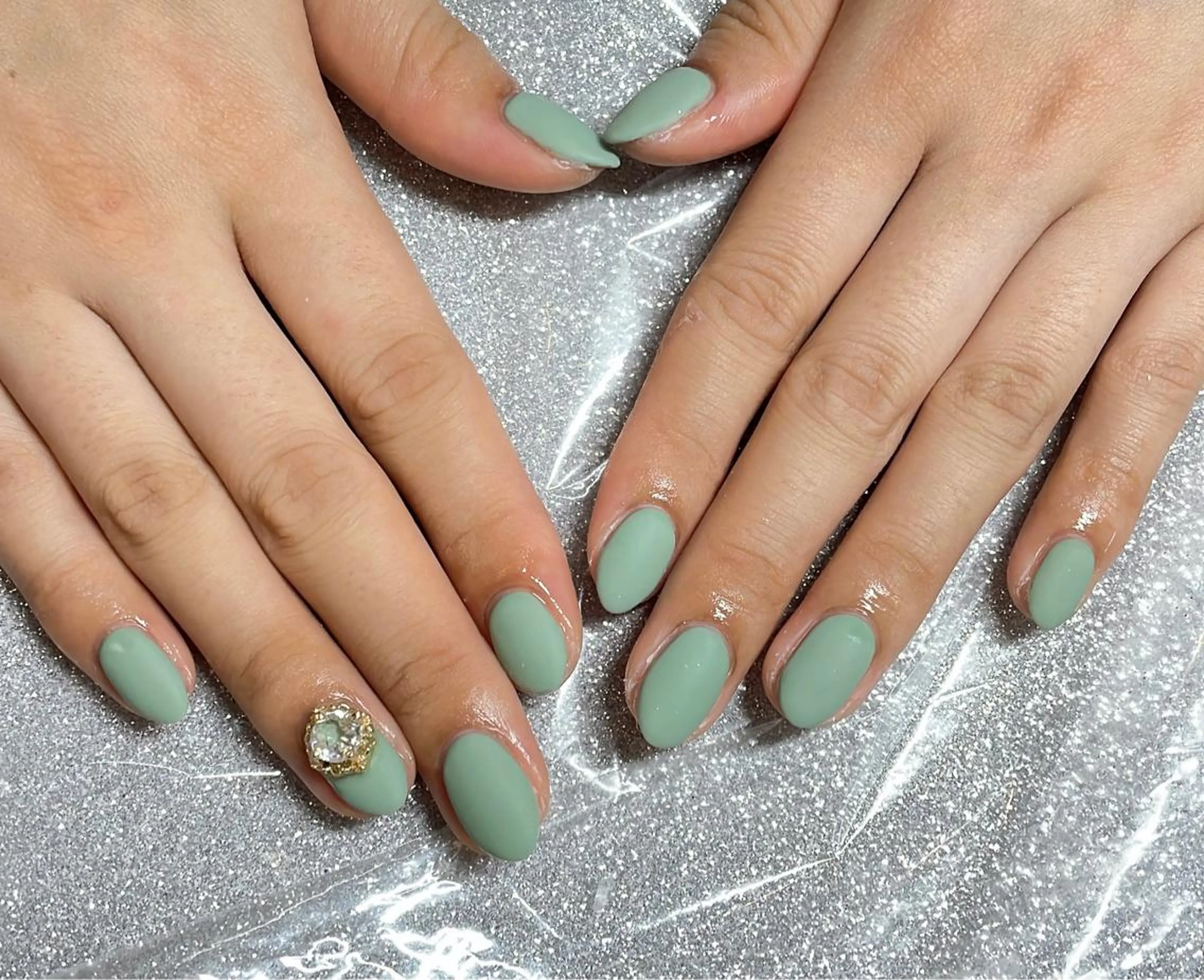 ネイル ハンドネイル VIERU 🌈🎀💖のネイルデザイン