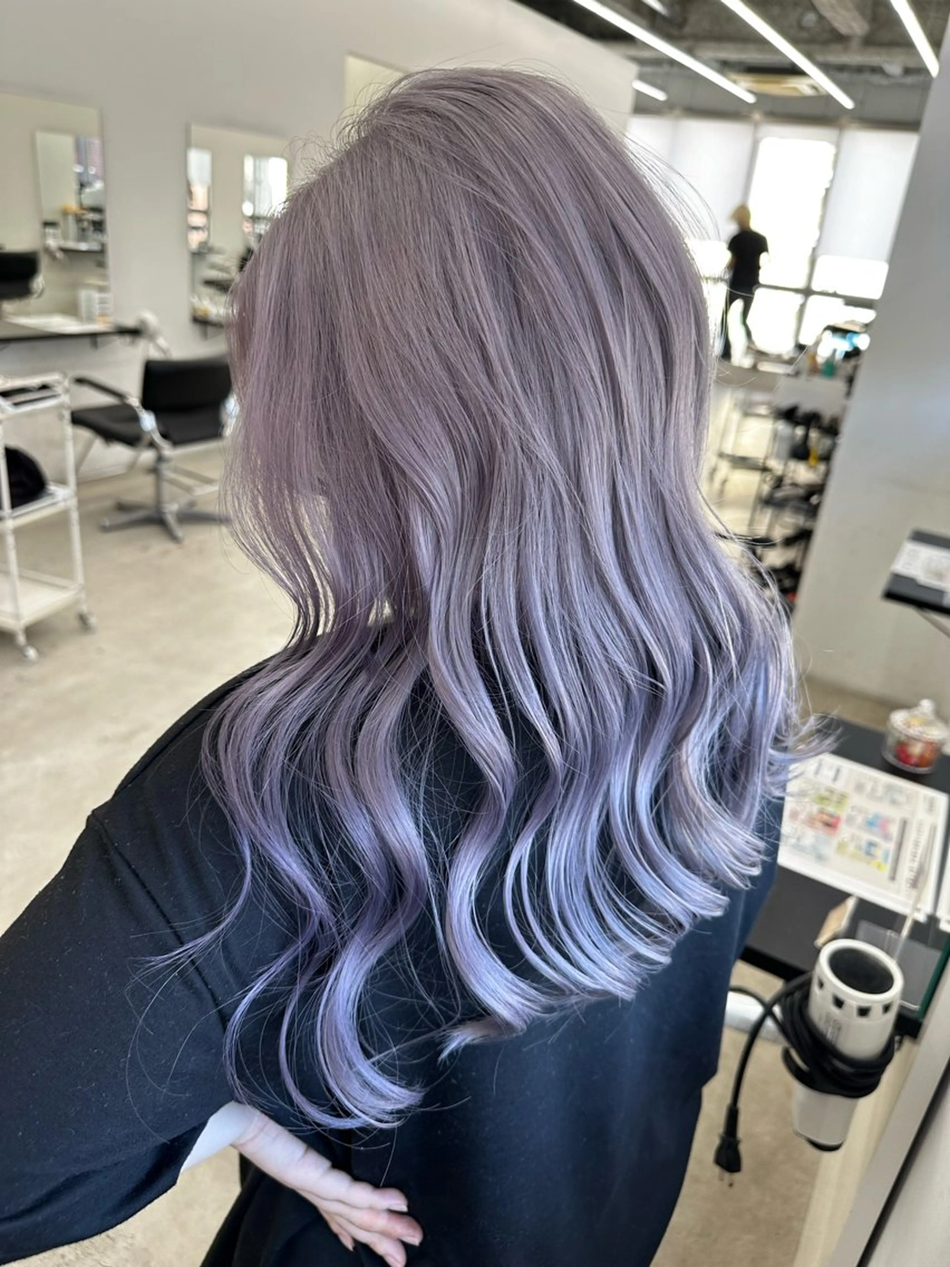 ロング カラー ラベンダーカラー GO TODAY シェアサロン 原宿本店所属・原宿ハイトーンカラー 🌼みるい🌼のヘアスタイル